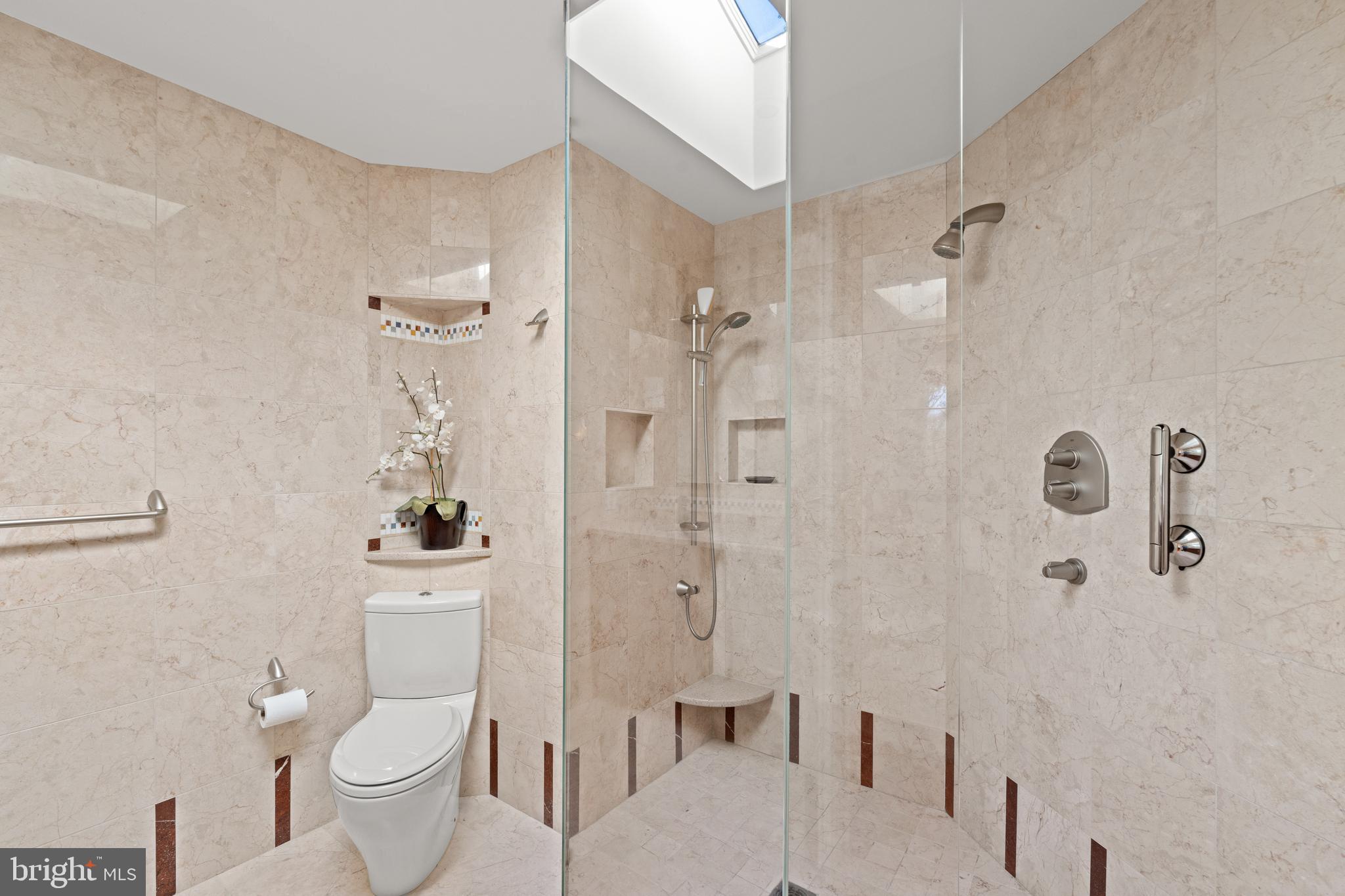 YACHT HAVEN ESTATES - Residential