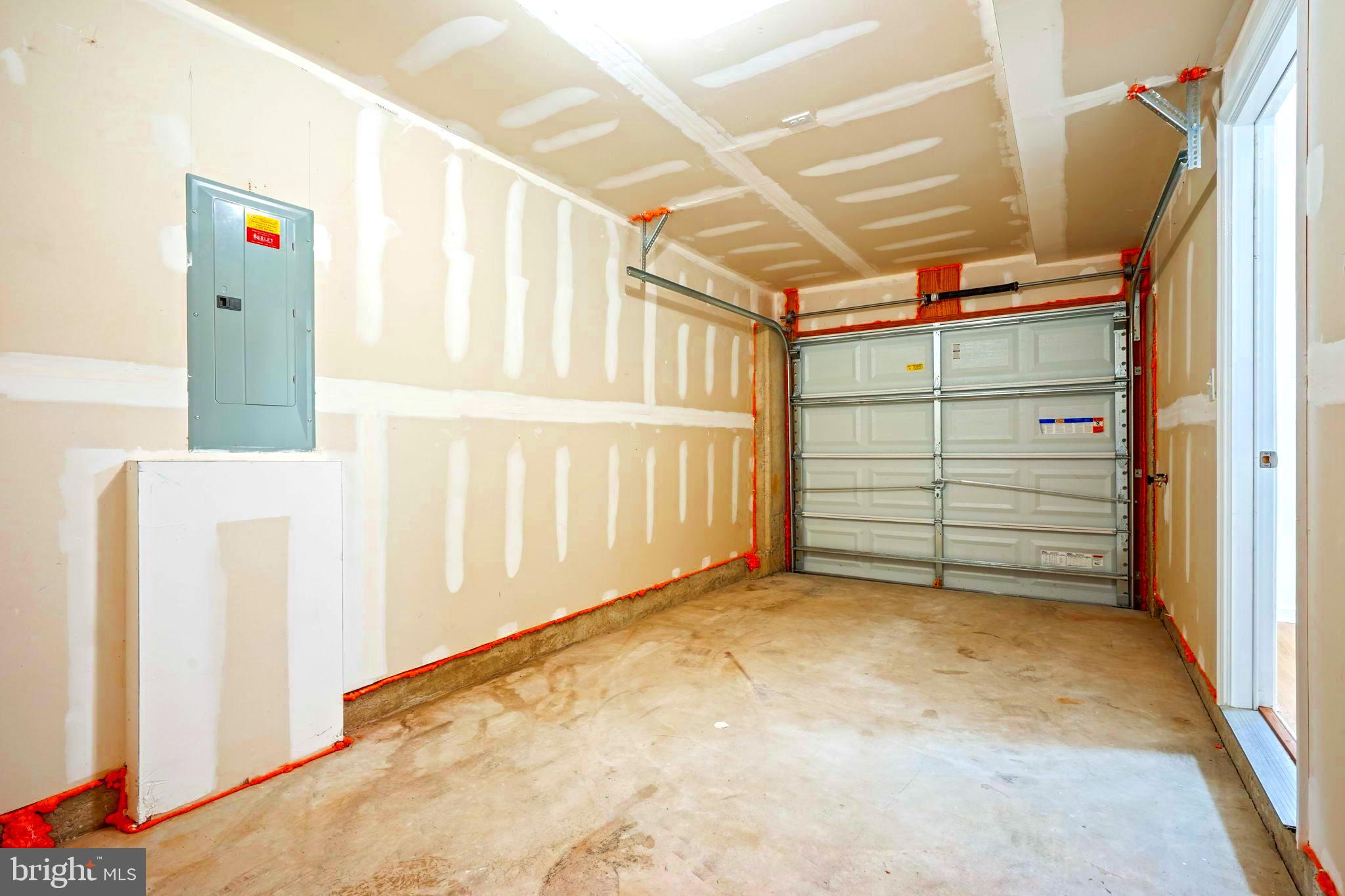 ORCHARD ESTATES - Residential