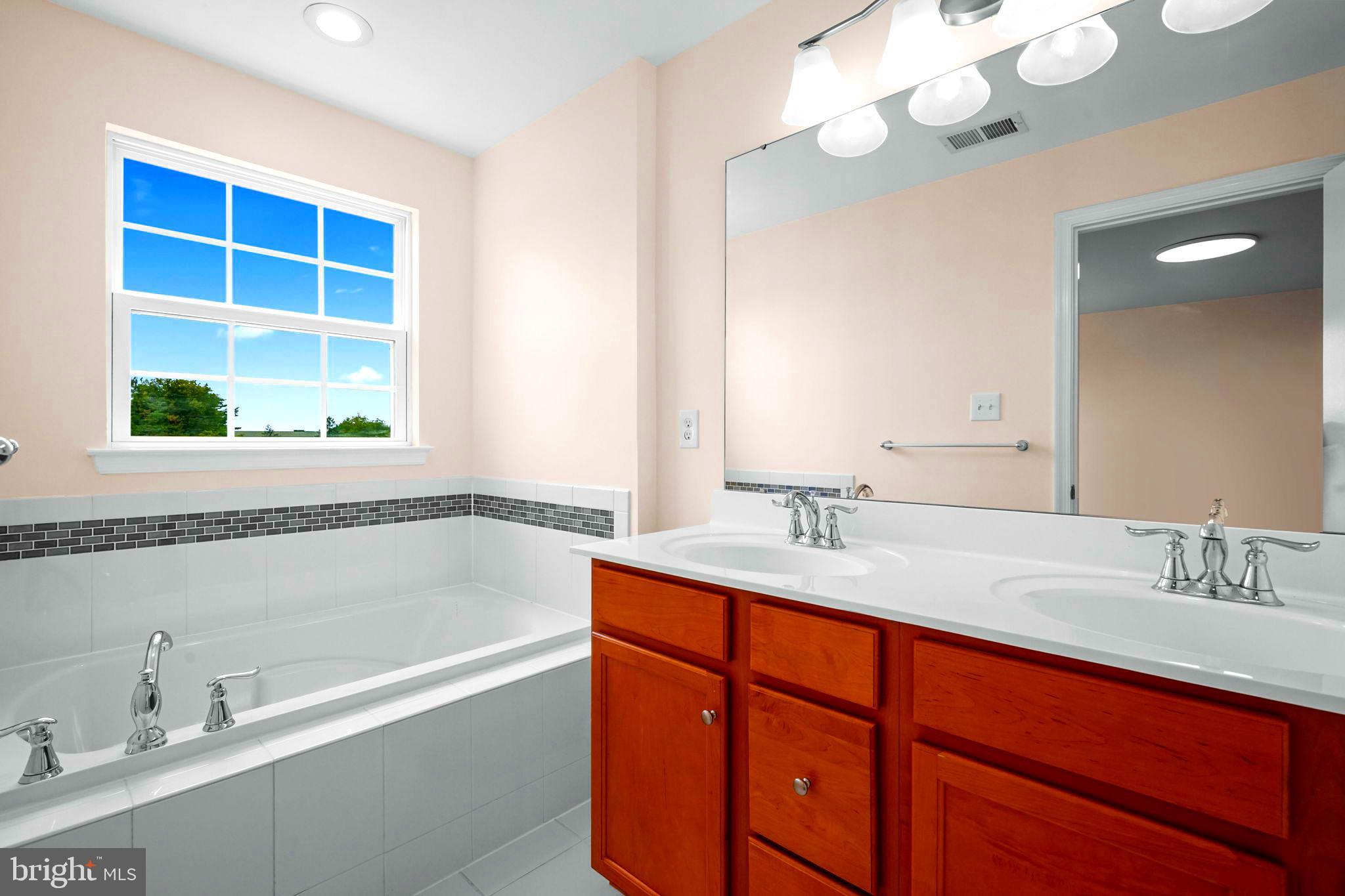 ORCHARD ESTATES - Residential