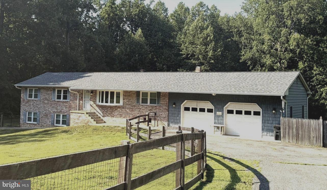 4331 ESTATE DRIVE