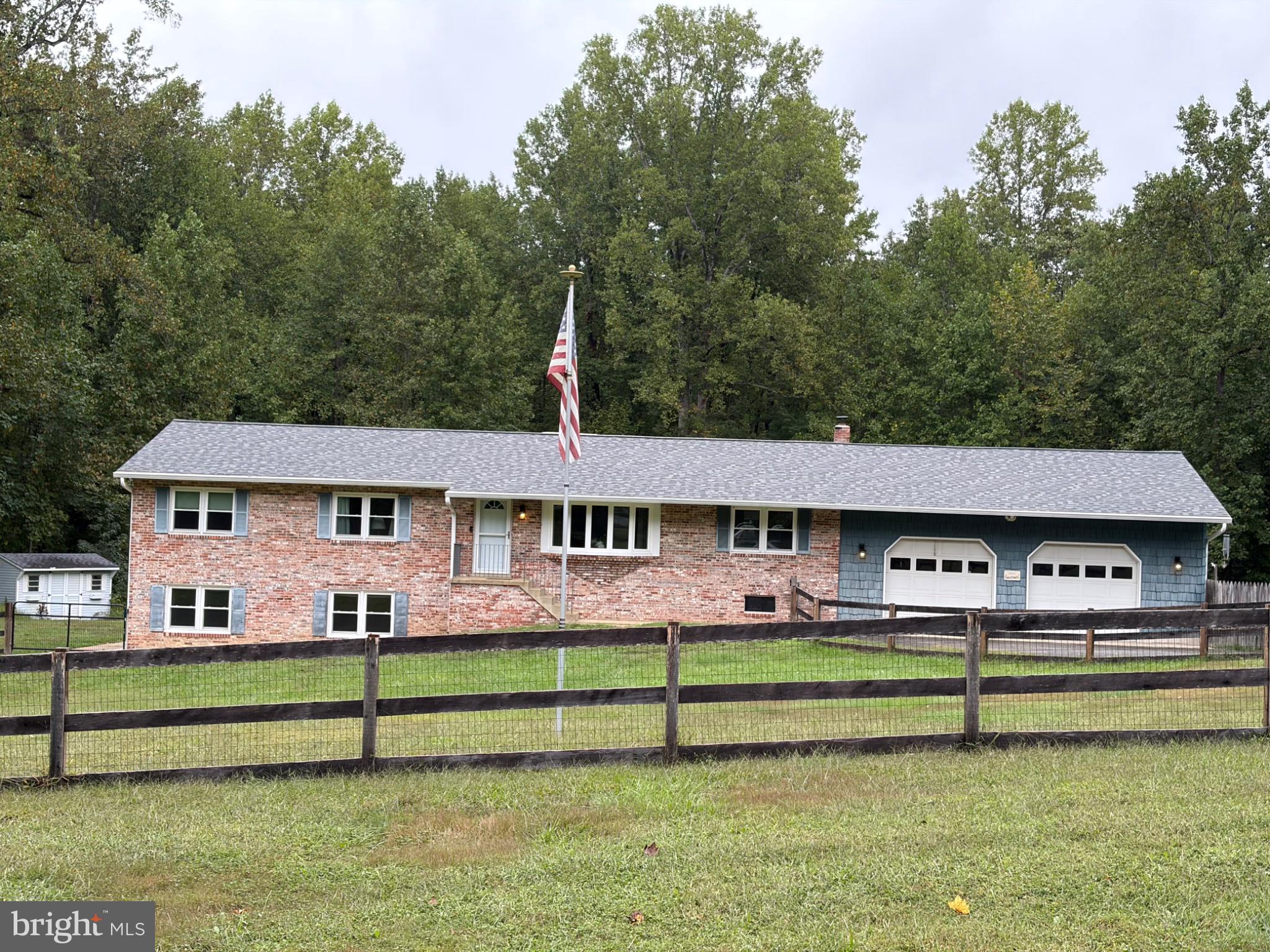 4331 ESTATE DRIVE