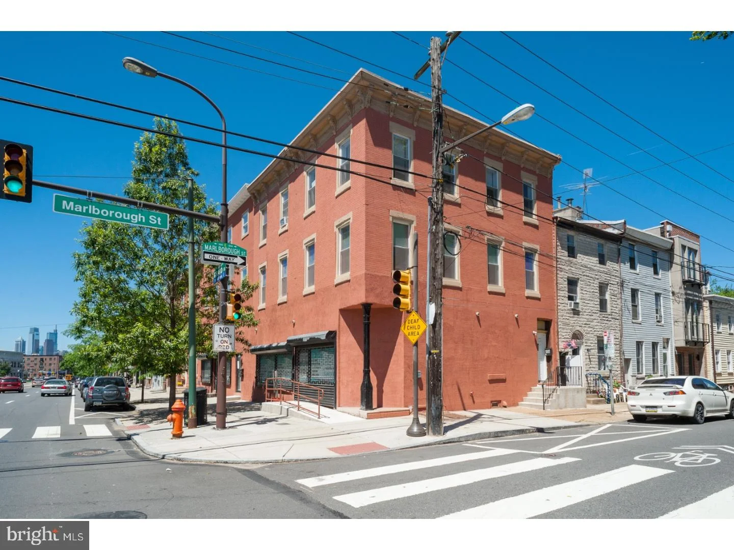 251 E Girard Avenue, Philadelphia, PA 19125