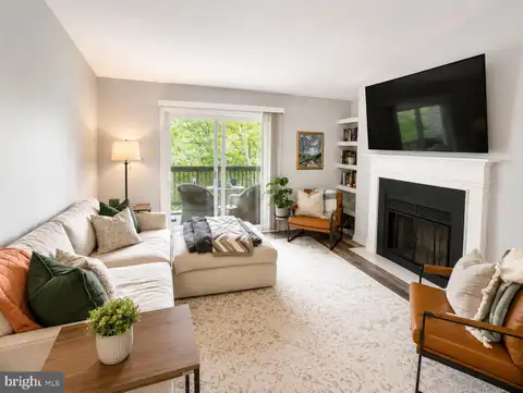 1536 Lincoln Way Unit 302B, McLean, VA 22102 - MLS#: VAFX2330676