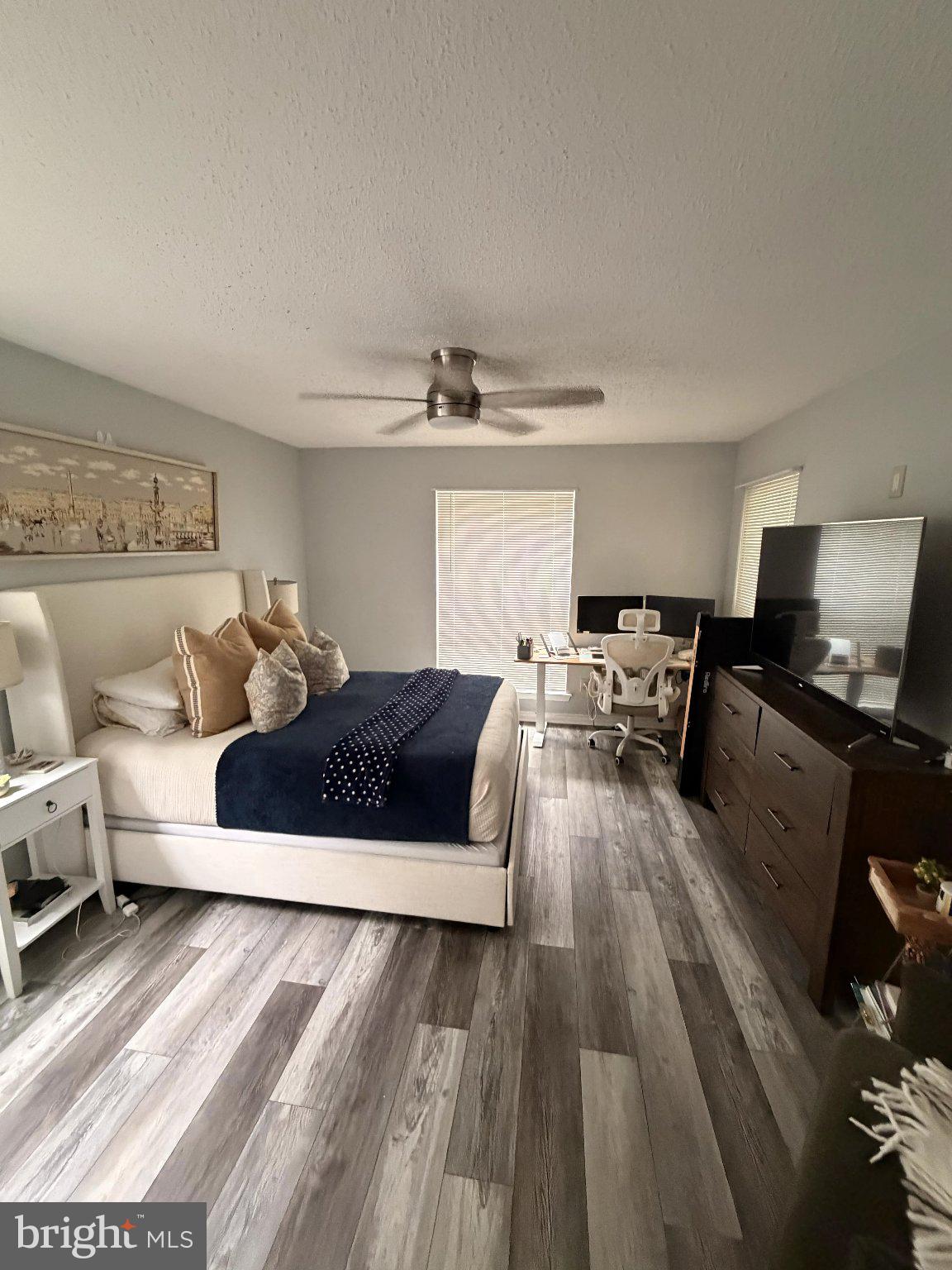 1536 LINCOLN WAY 302B
