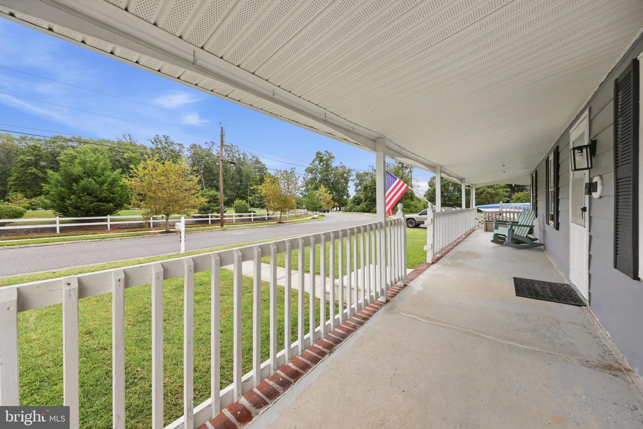 989 BOUNDARY ROAD