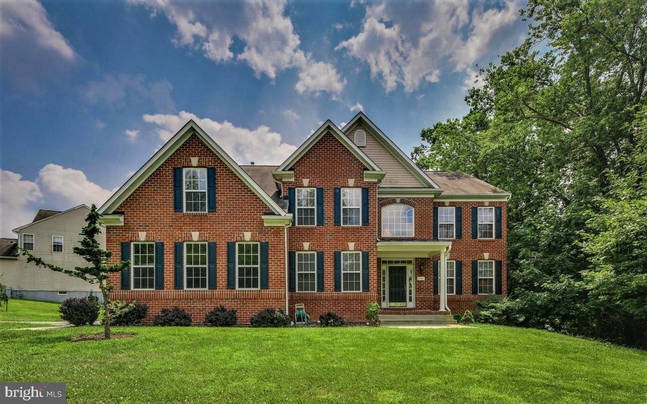 COLUMBIA HILLS - Residential Lease