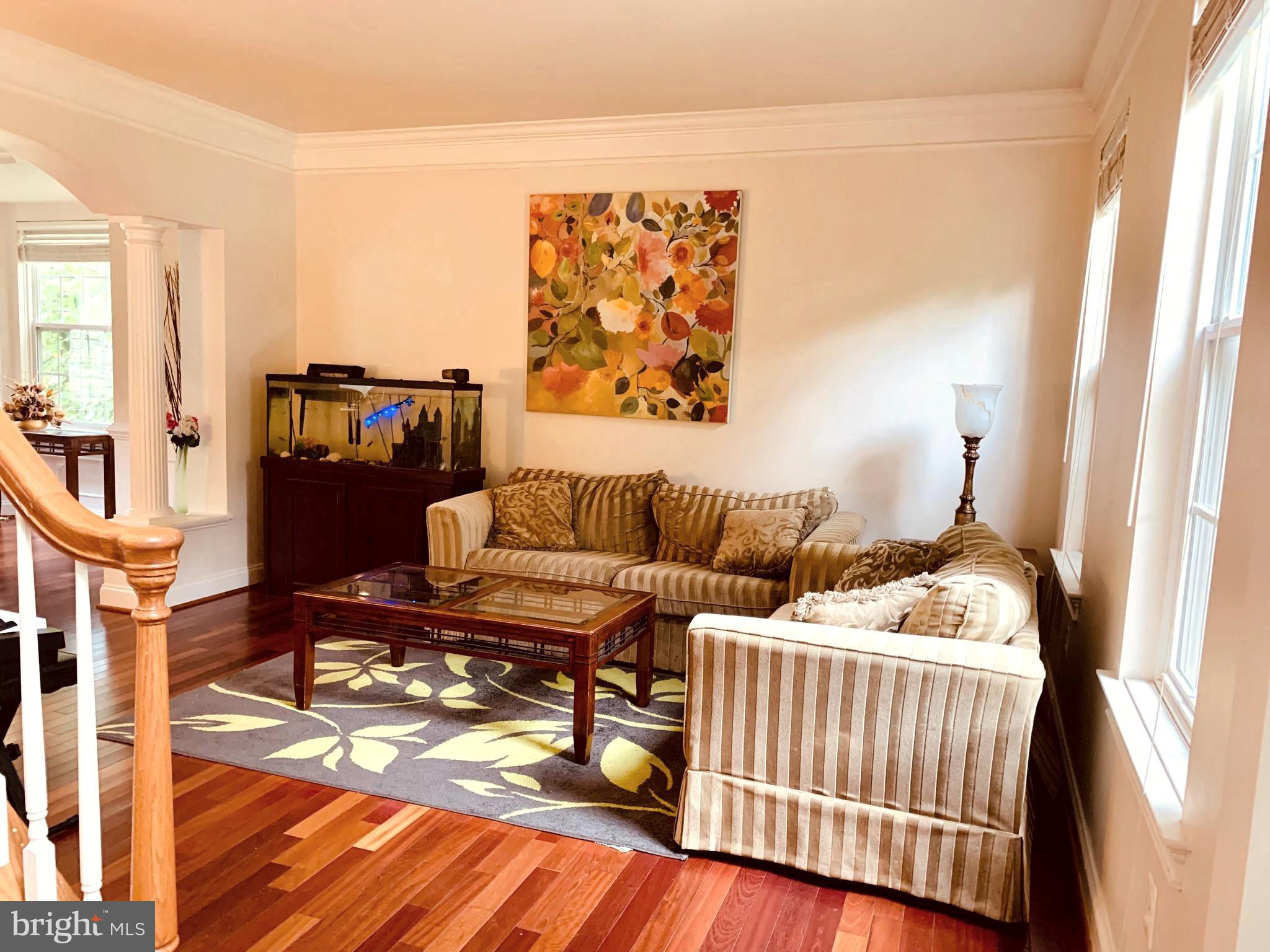 COLUMBIA HILLS - Residential Lease