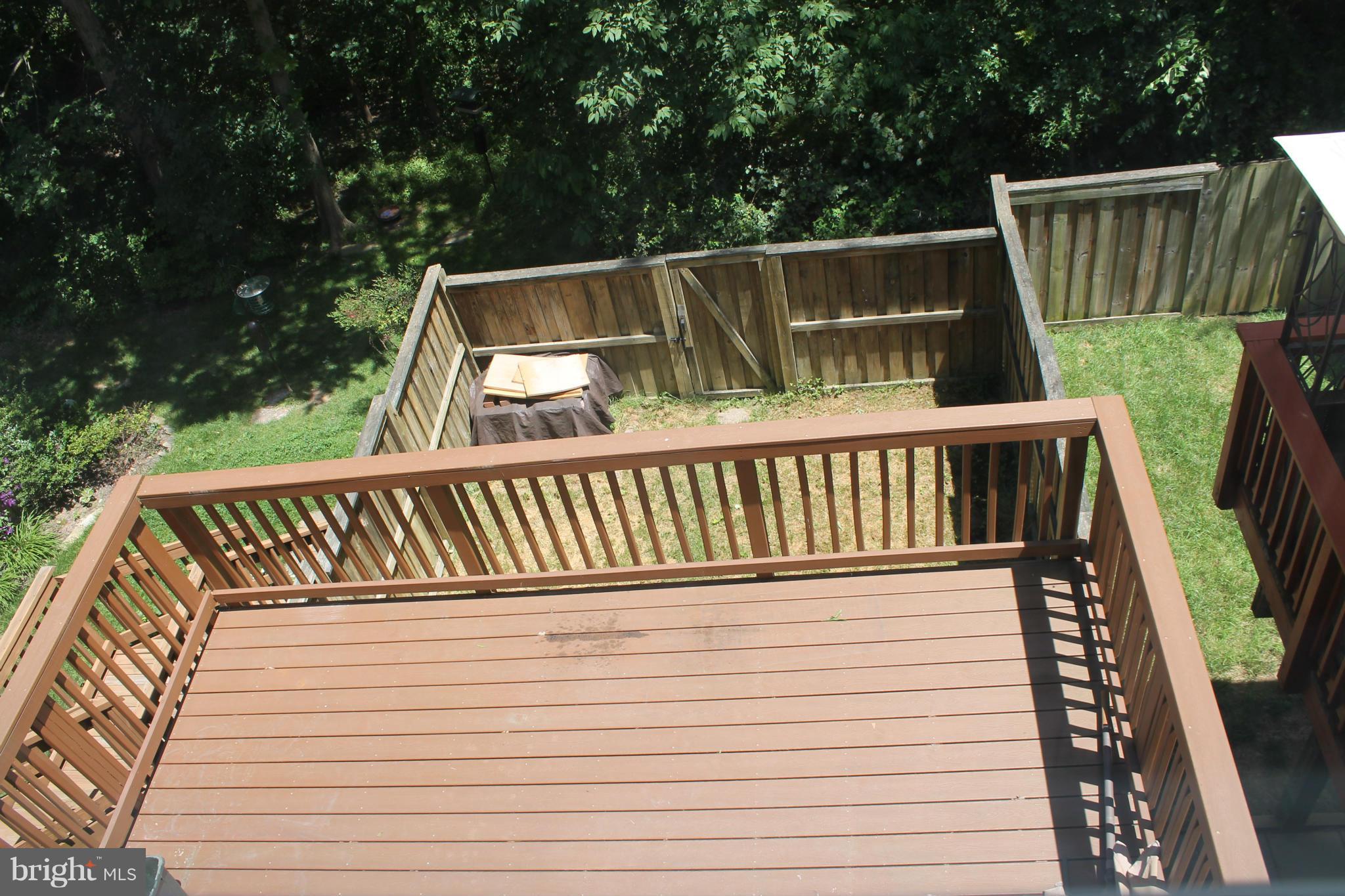 SIGNATURE AT BROADLANDS - Residential Lease