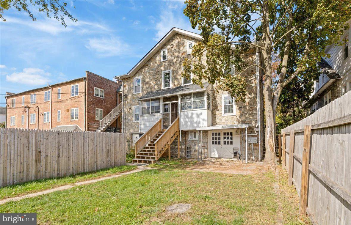 DOWNINGTOWN BORO - Residential Lease