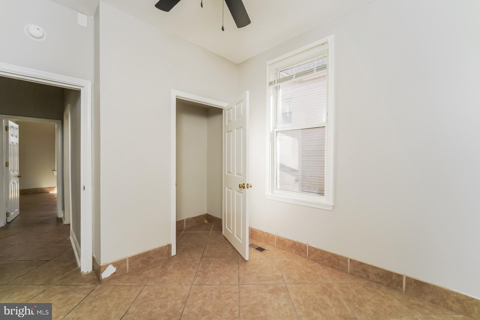 ROSEMONT EAST - Residential Lease