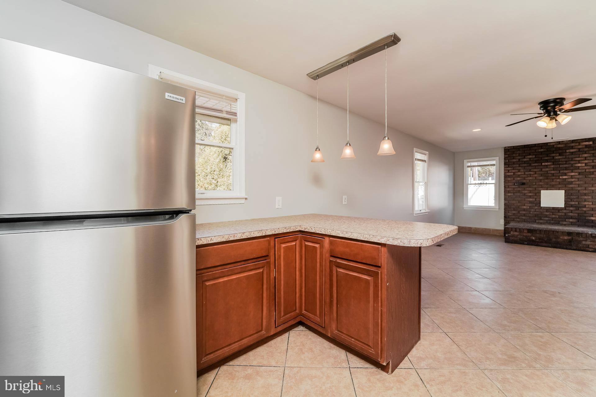 ROSEMONT EAST - Residential Lease