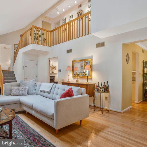 SEVERN LANDING - Residential