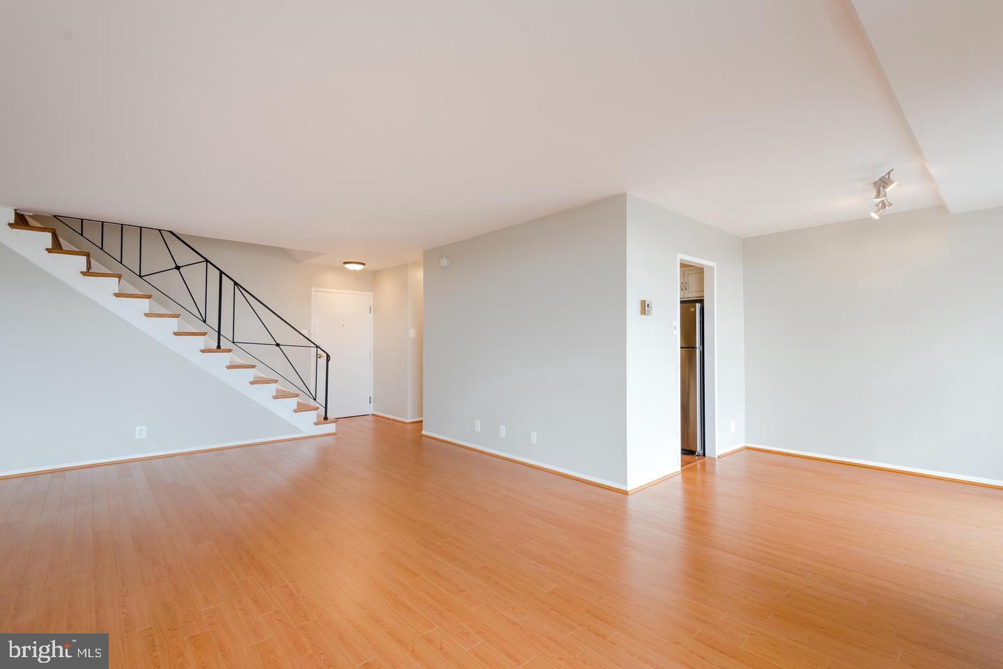 THE FOUNTAINS - Residential