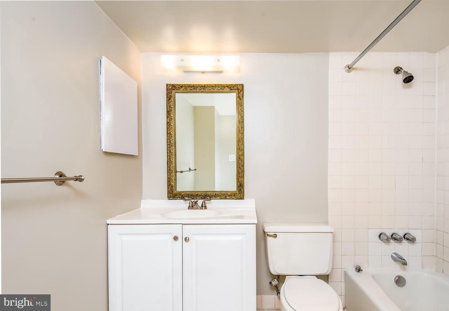 THE FOUNTAINS - Residential