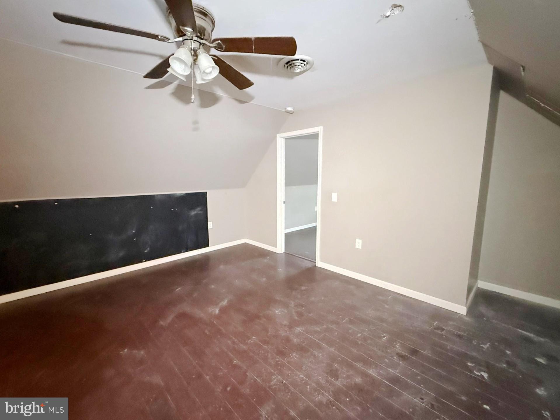 CHESAPEAKE LANDING - Residential