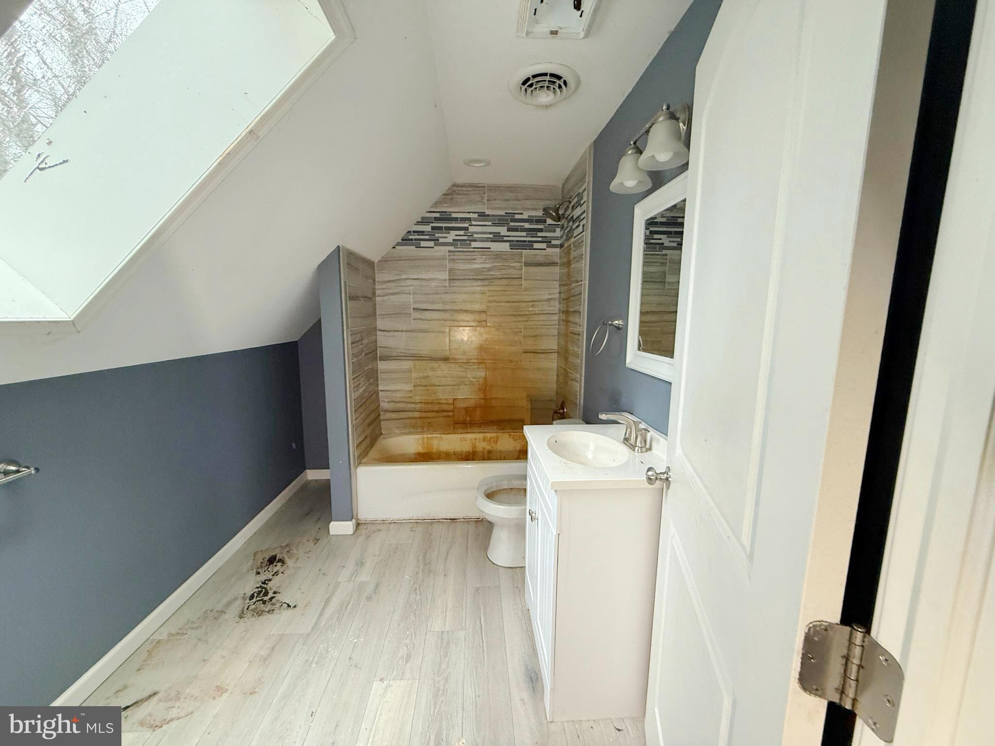 CHESAPEAKE LANDING - Residential