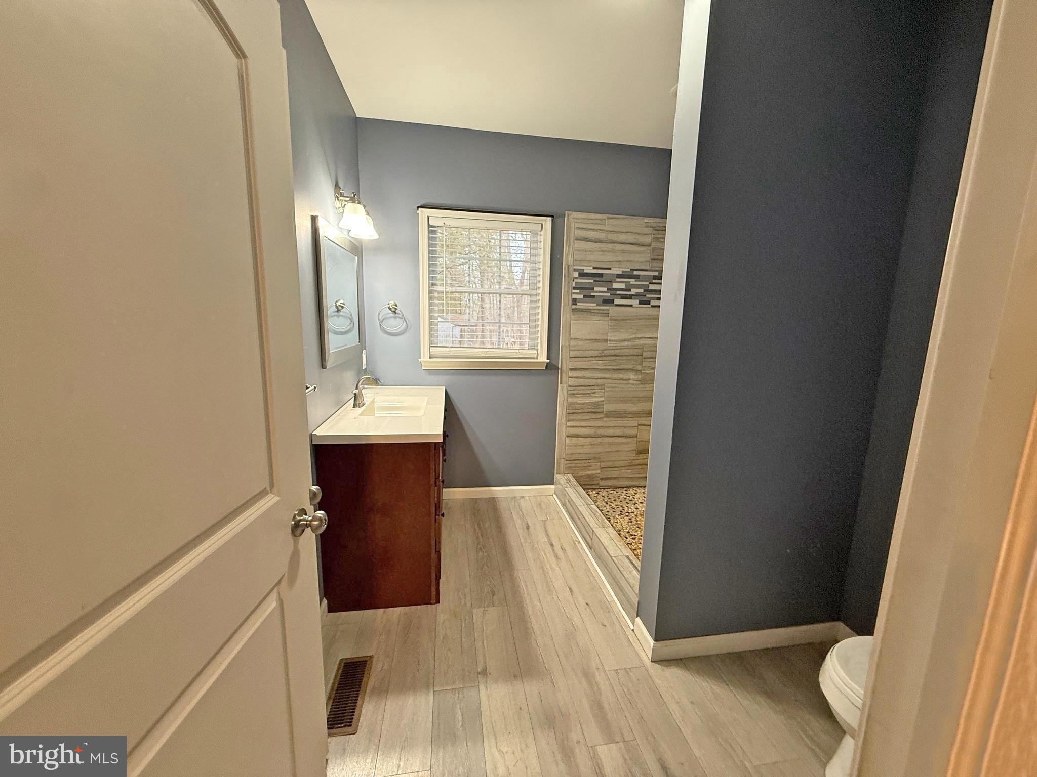 CHESAPEAKE LANDING - Residential