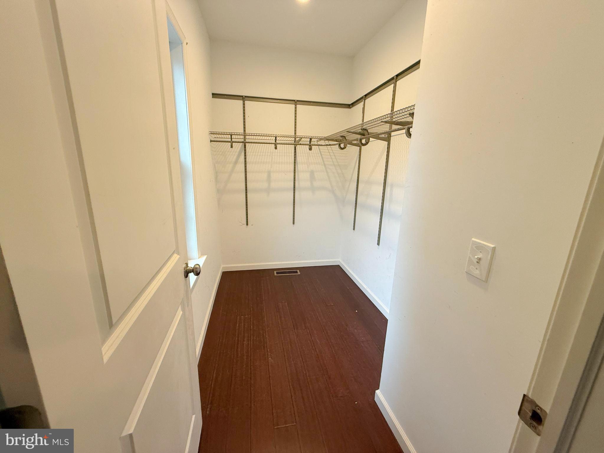 CHESAPEAKE LANDING - Residential