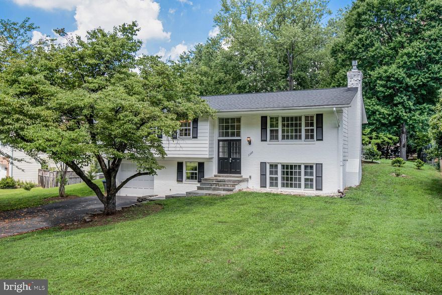 BACK ON MARKET,  Buyer fell through.  Great Opportunity for savvy buyers!
Bright, Beautiful, Updated, Move-In ready home in sought-after location!  Amazing huge level lot with an incredible, must see back yard!  BRAND NEW KITCHEN and other updates just completed!  The new kitchen has ample cabinetry with two full length pantry cabinets, Stainless appliances, Quartz counter tops, table space and easy access to the patio.  New HVAC 2024, New Gutters 2025.  This lovely home has just been painted throughout and offers spacious Living & Family room areas,  sun lit Dining room with walk out to Patio, updated Bathrooms,  inviting Bedrooms, wood floors, Fireplace, new Foyer flooring, new thermal curtains, large laundry/storage room with washer/dryer and a Garage!  Lots like this gorgeous, expansive one in Potomac are hard to come by under a million!  Move-in to this turn-key home or enhance with your personal touches, expand or build new, so many opportunities! Great schools, wonderful location, close to shopping, dining, golf and more!