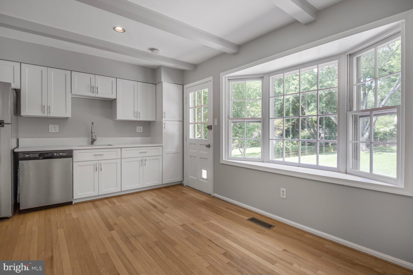 ROBERTS GLEN - Residential