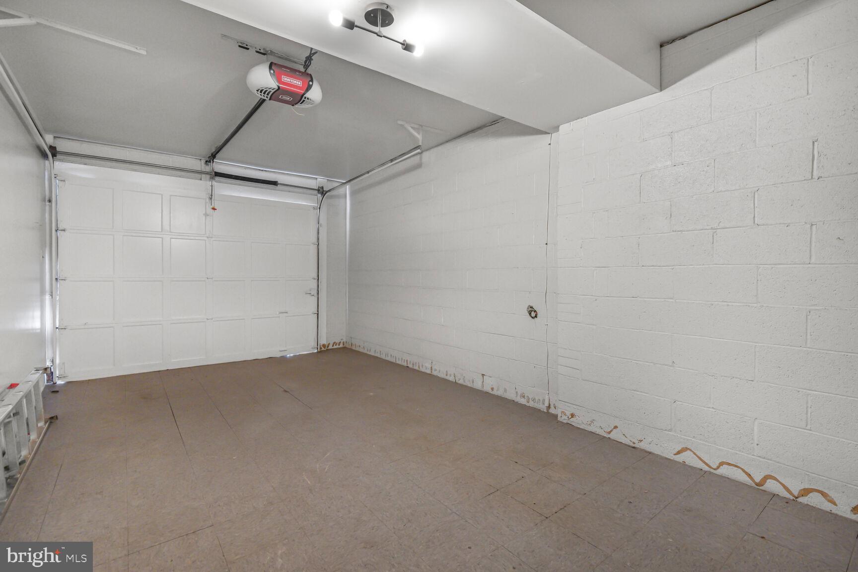 ROBERTS GLEN - Residential