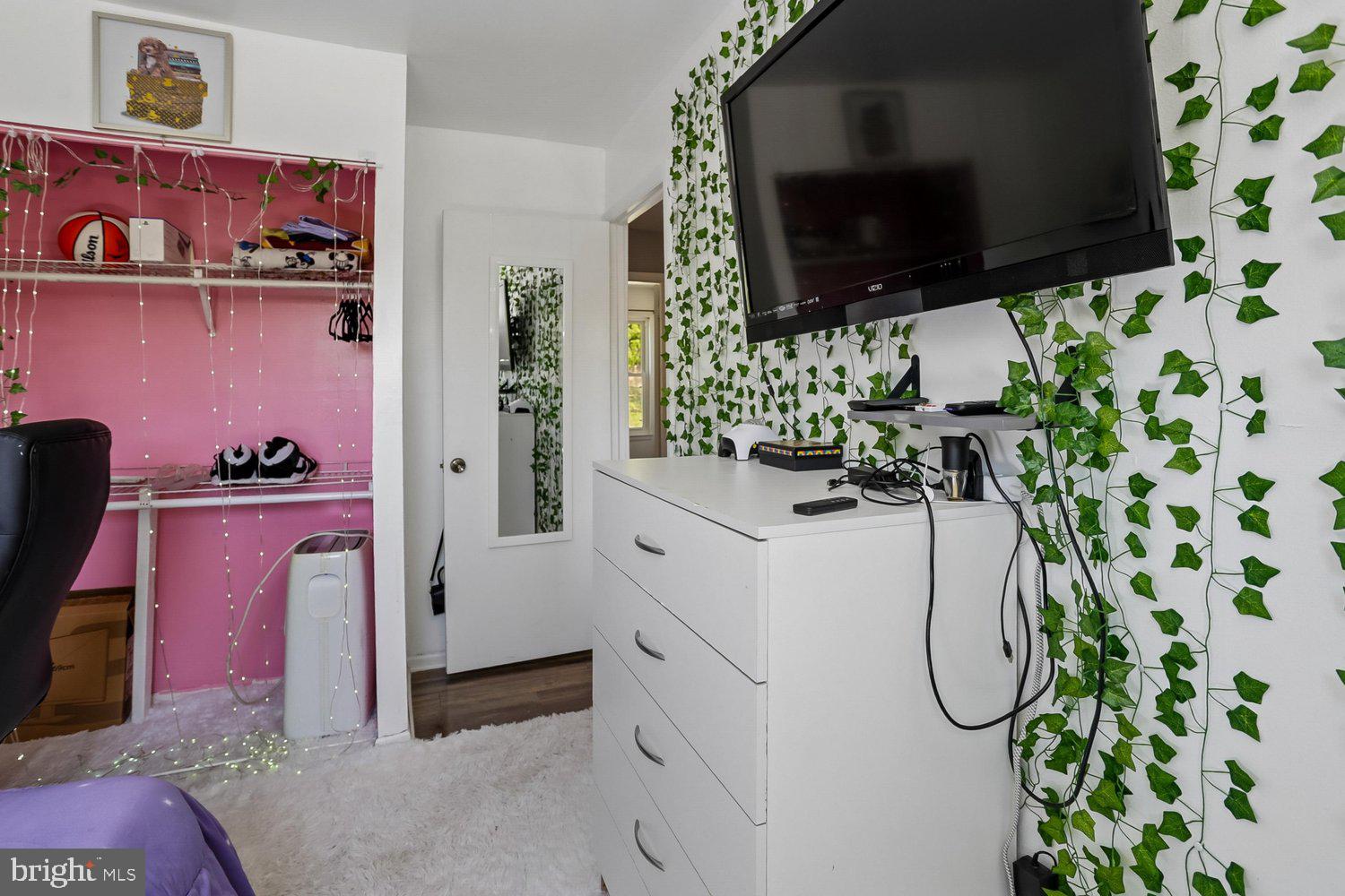 ROSEDALE ESTATES - Residential