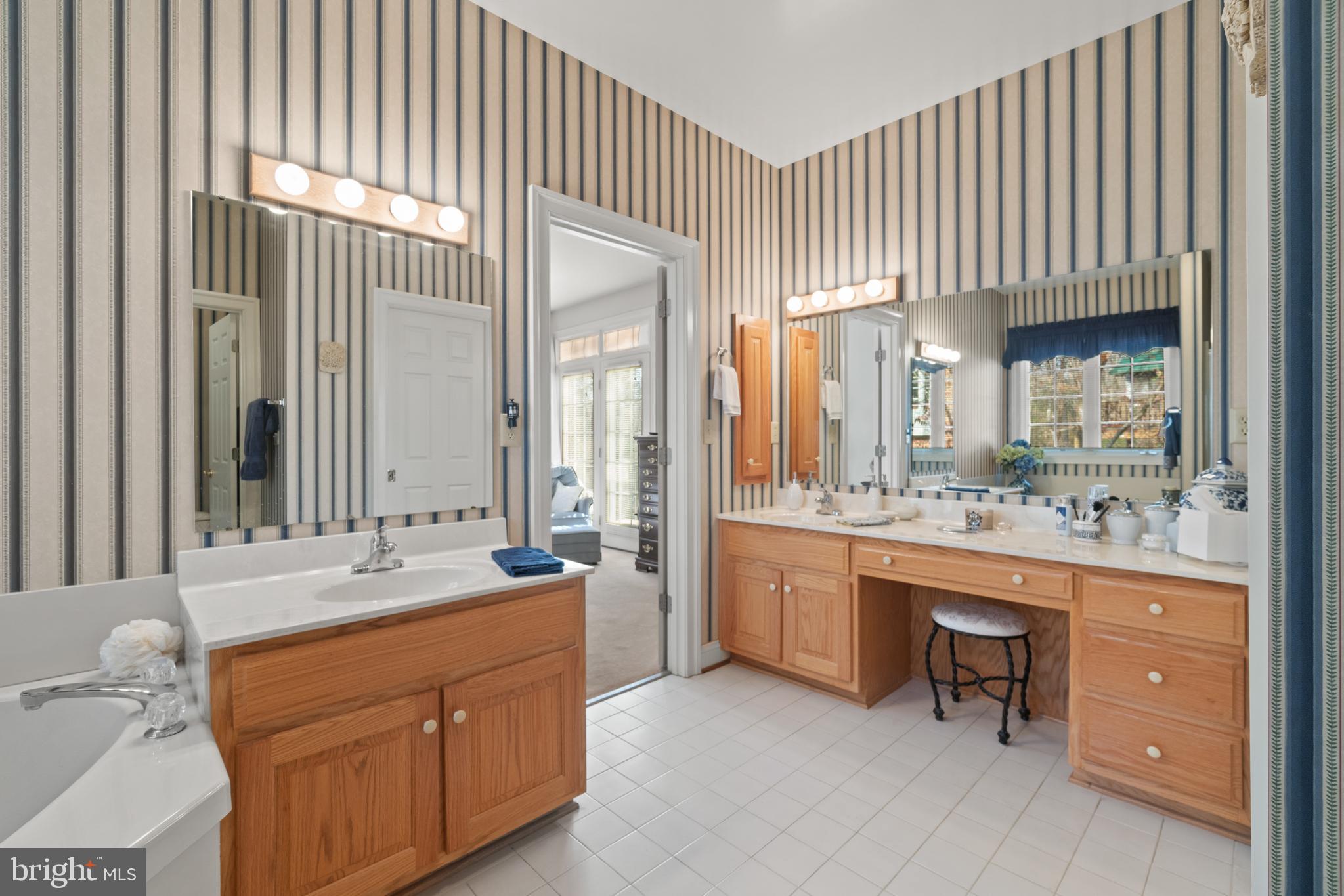 GLENMORE - Residential