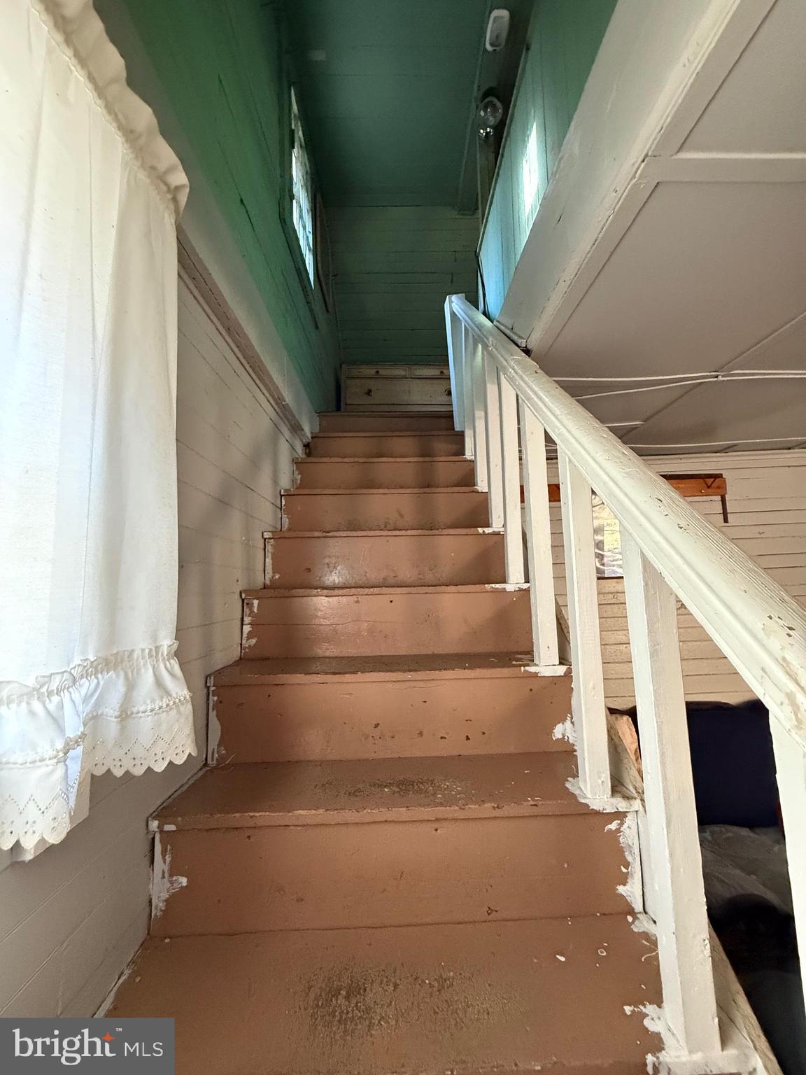 BLACK MOSHANNON - Residential