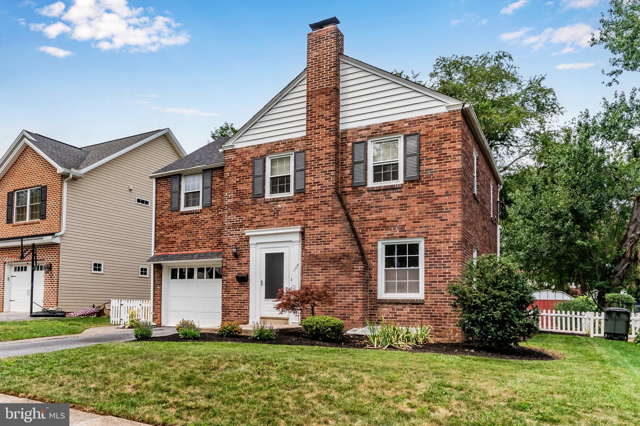 1704 WYNDHAM ROAD
