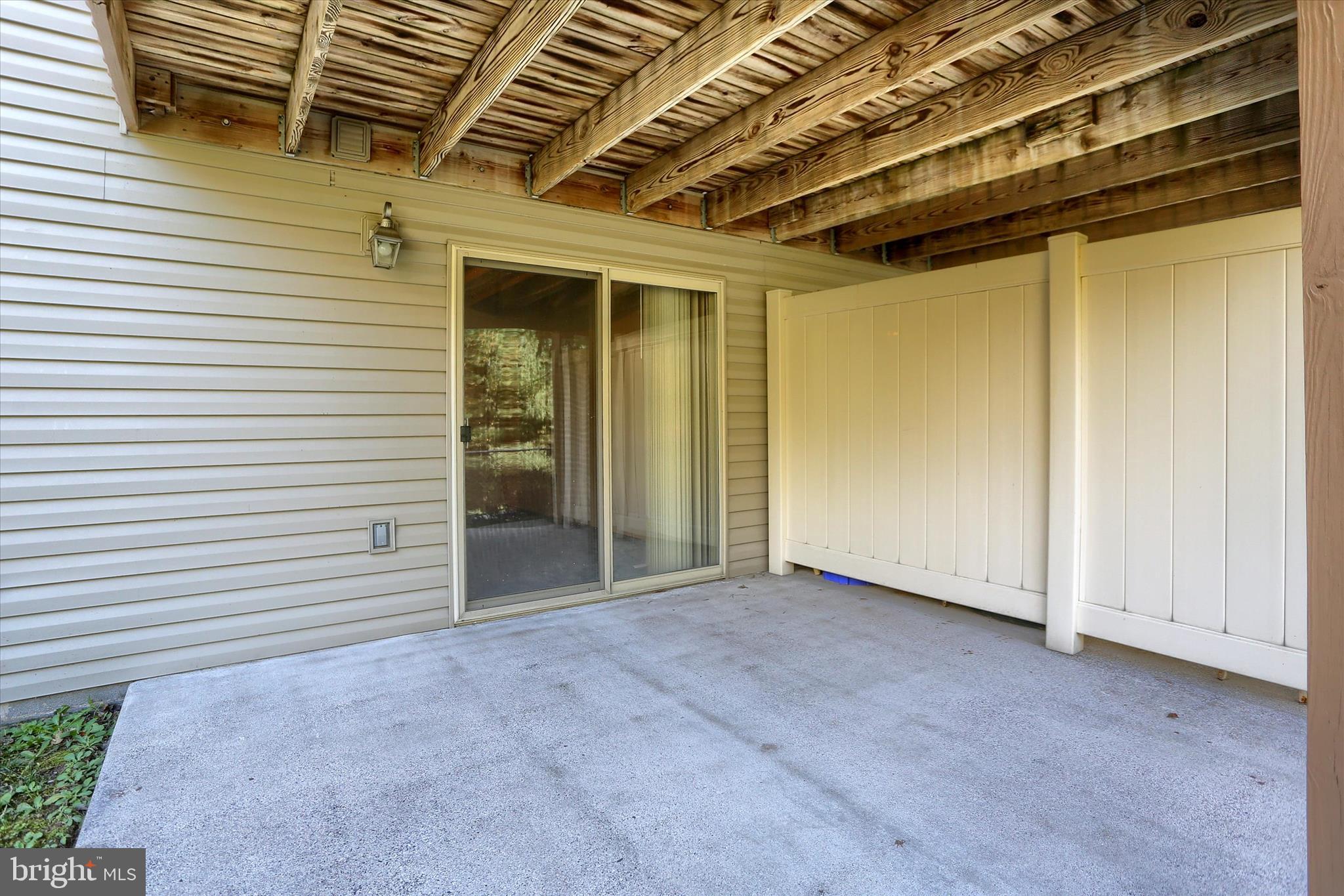 LOCUST WOODS - Residential