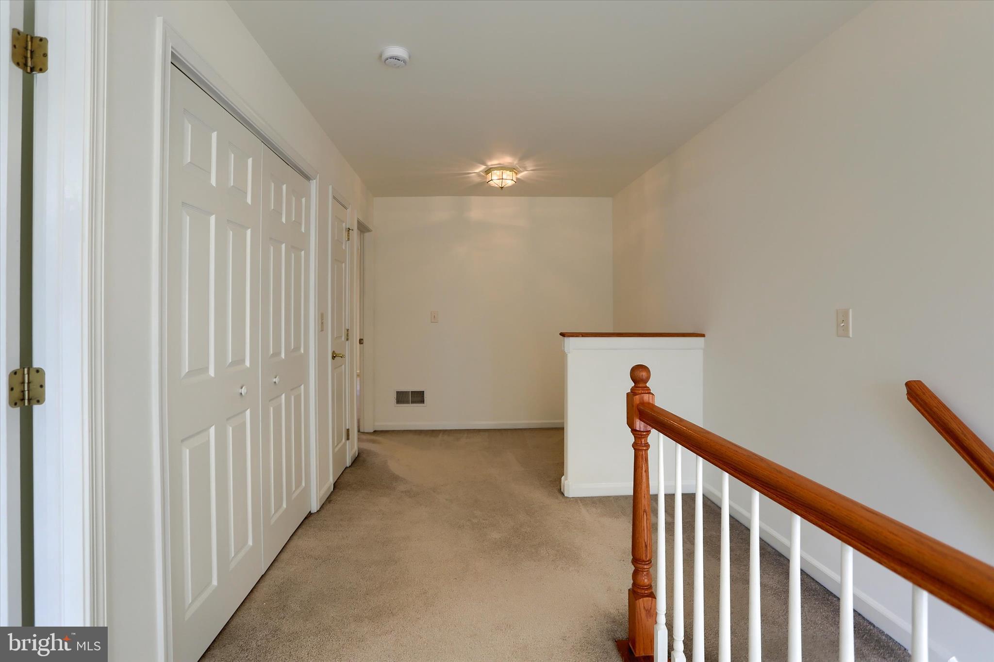 LOCUST WOODS - Residential