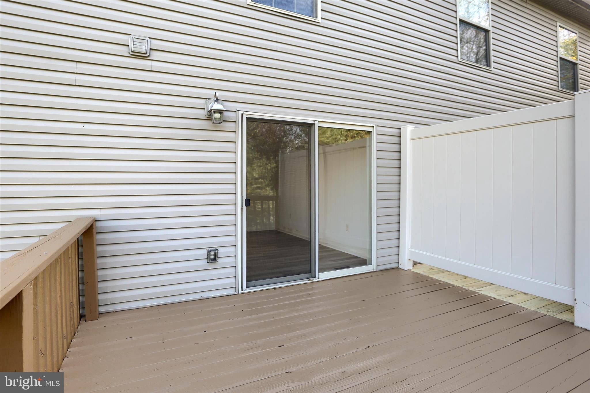 LOCUST WOODS - Residential