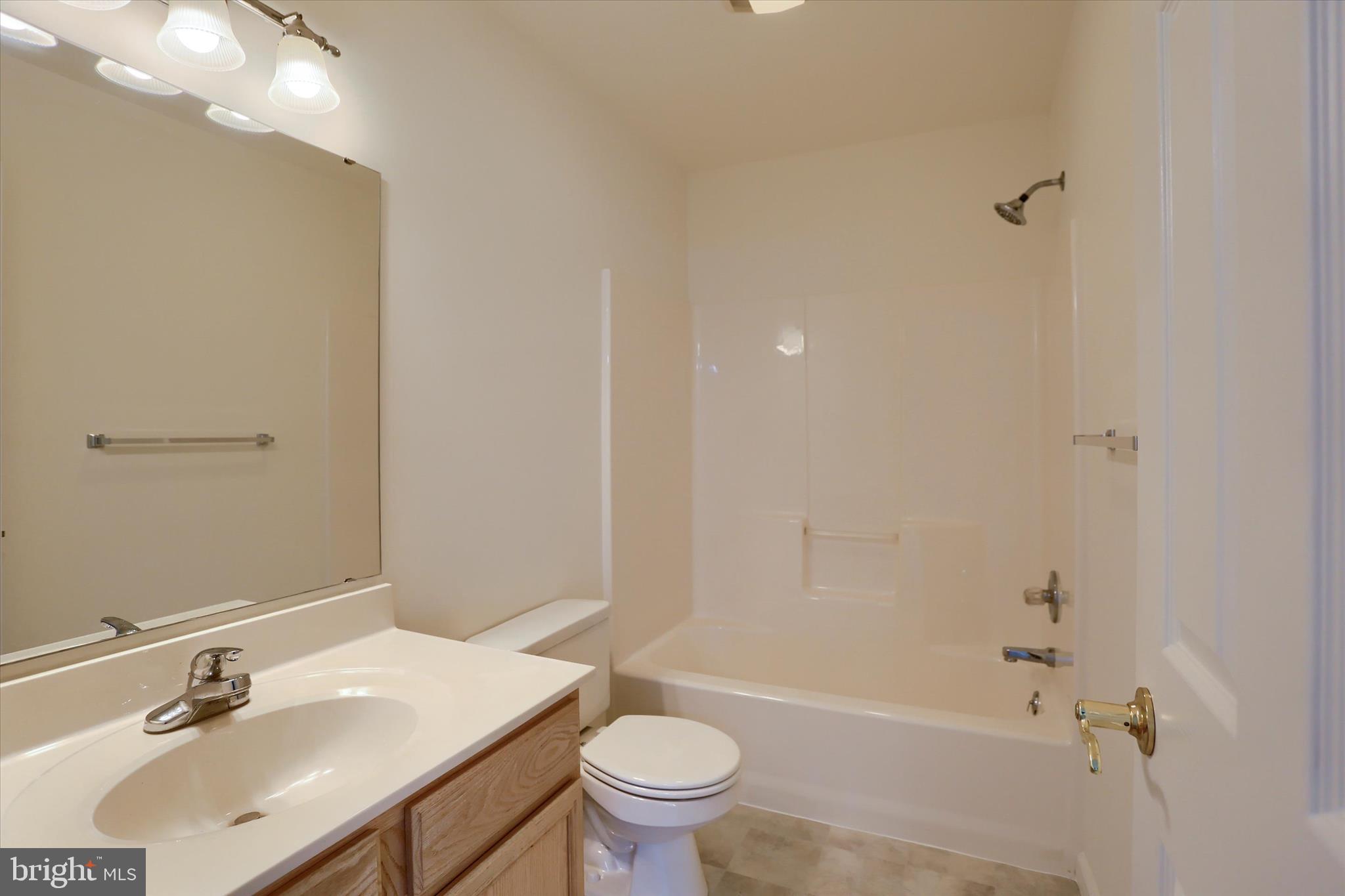 LOCUST WOODS - Residential