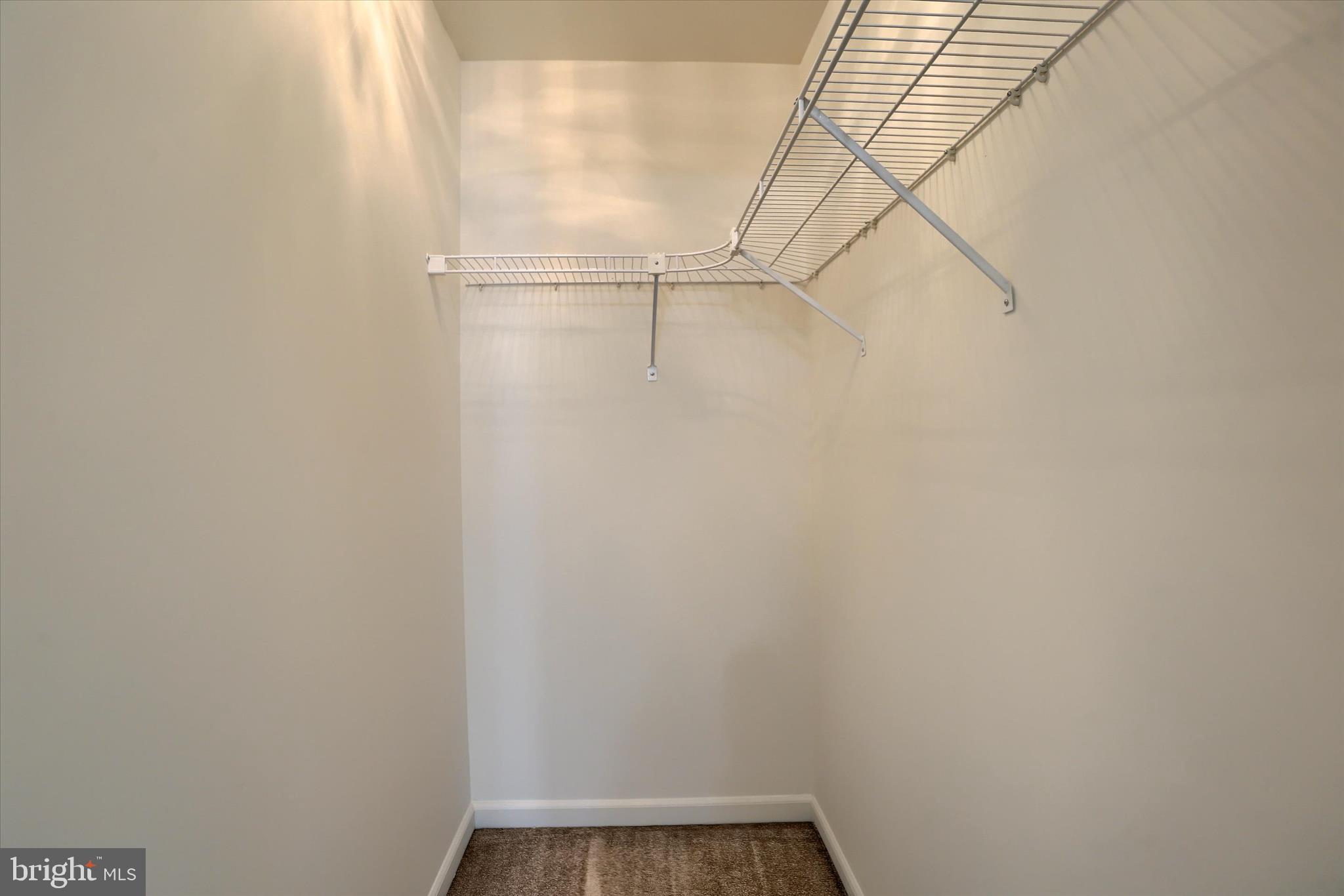 LOCUST WOODS - Residential