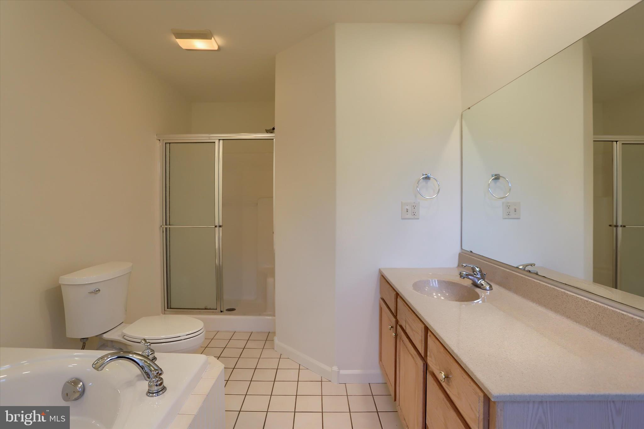 LOCUST WOODS - Residential