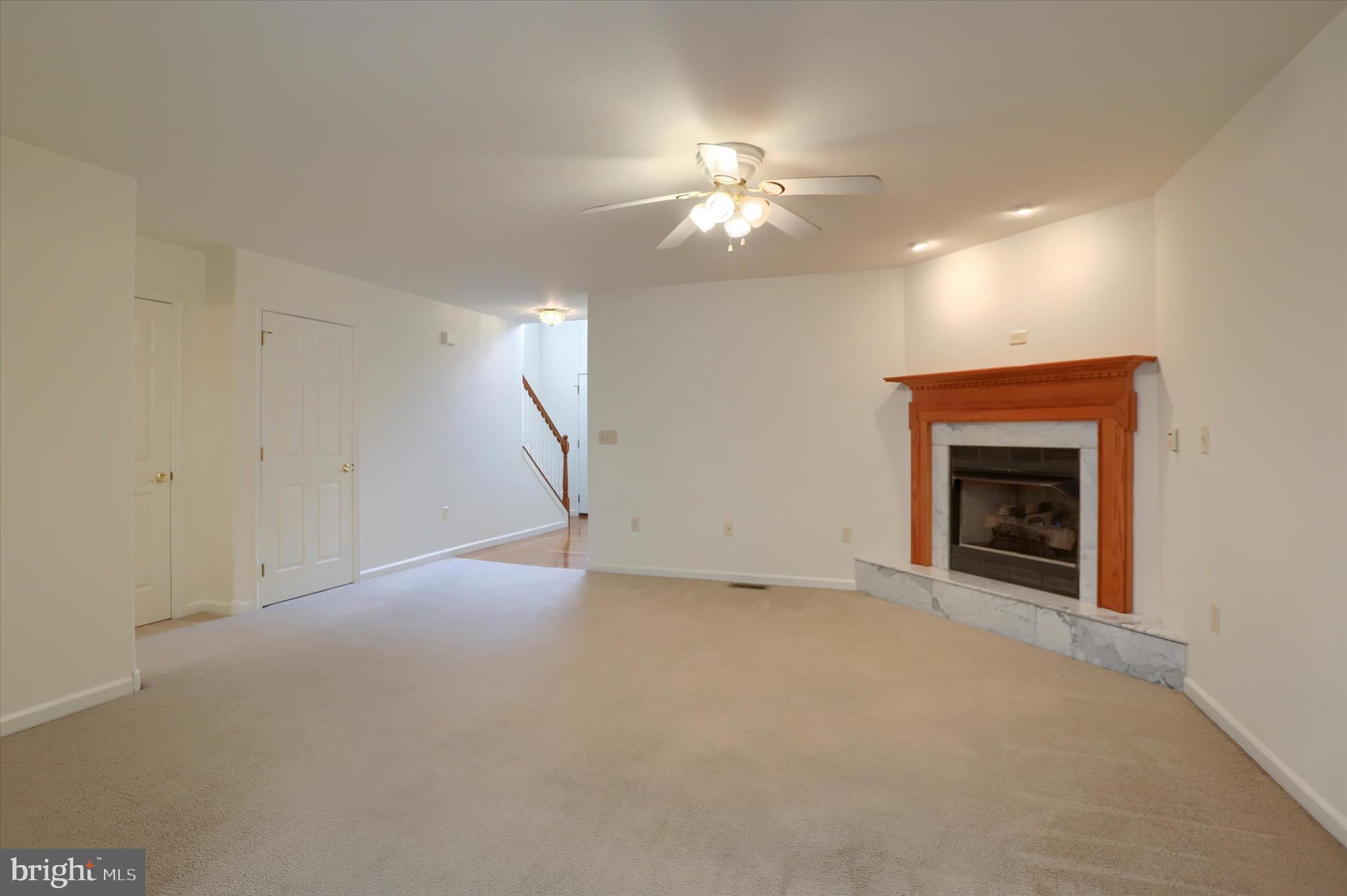 LOCUST WOODS - Residential