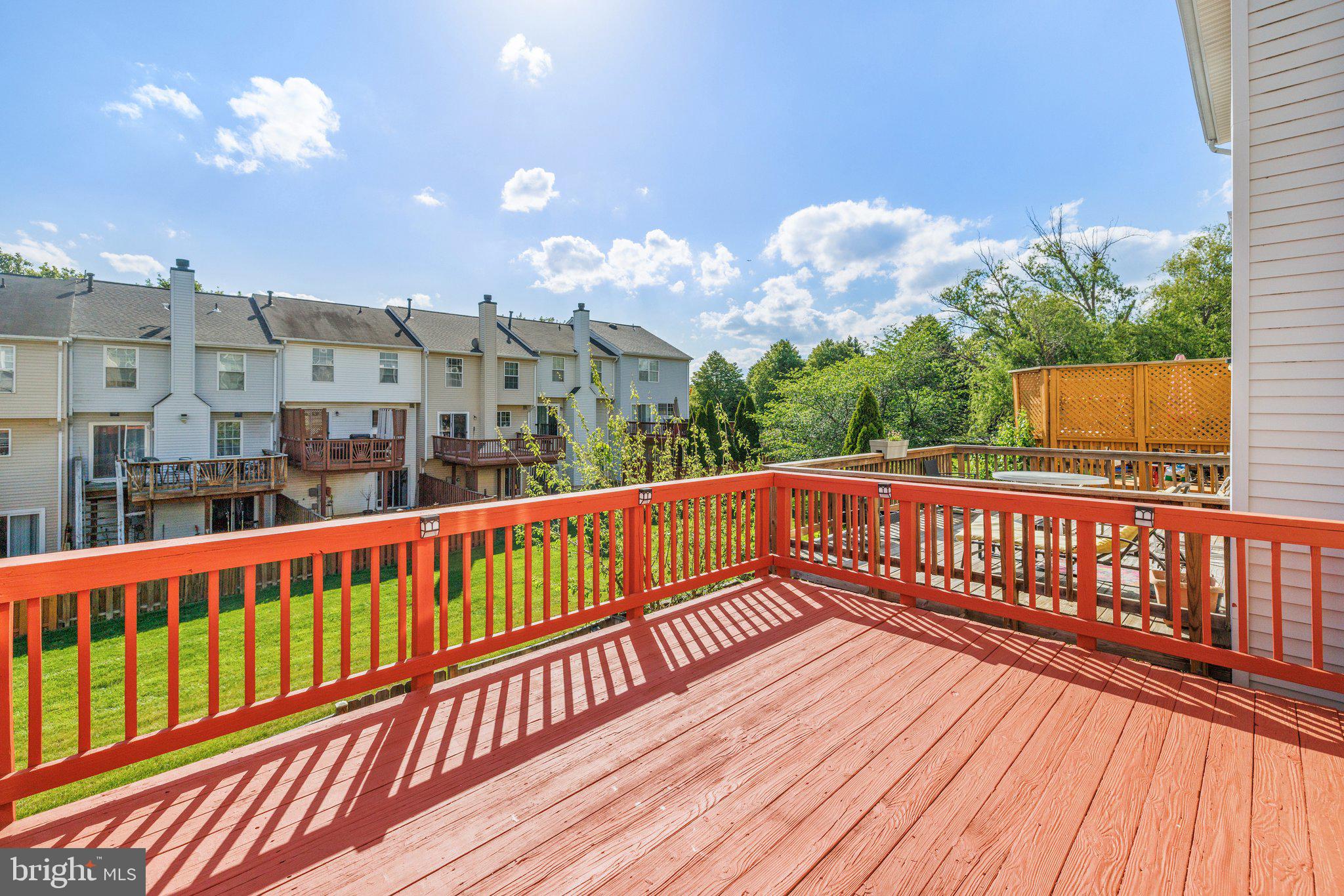 PARADISE - Residential Lease