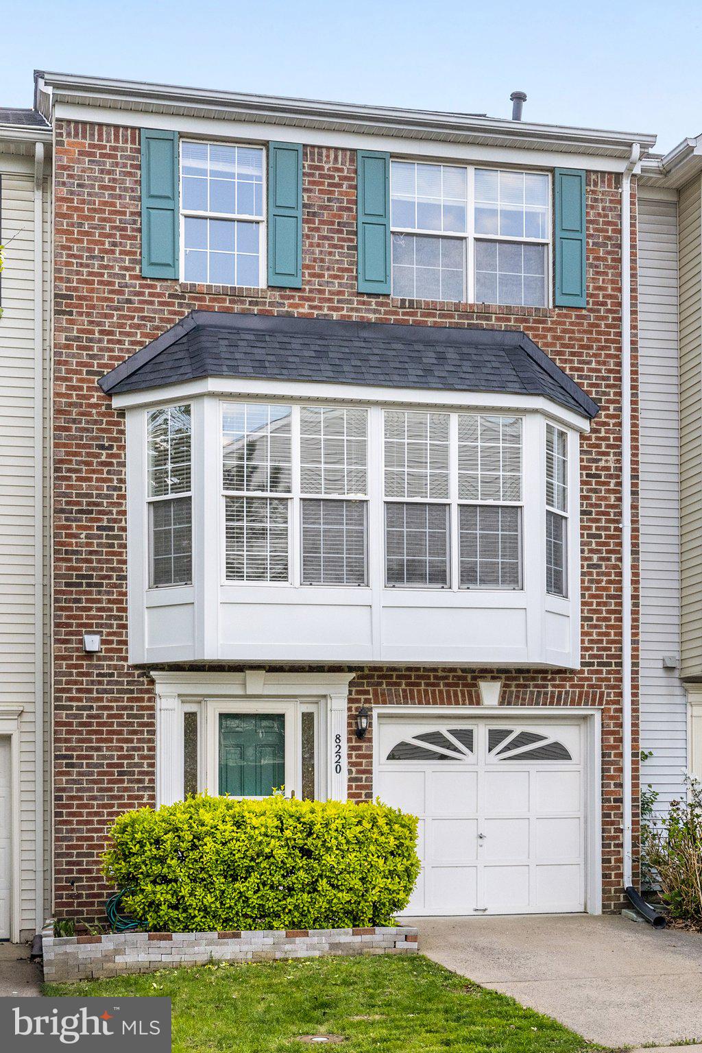 PARADISE - Residential Lease