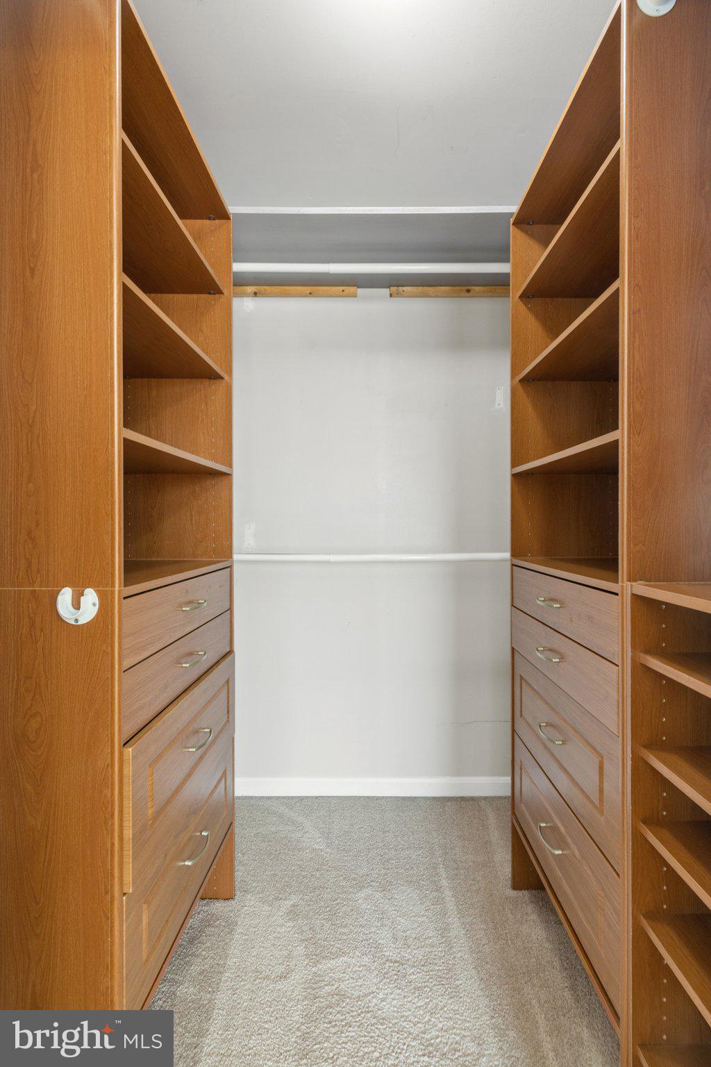 PARADISE - Residential Lease