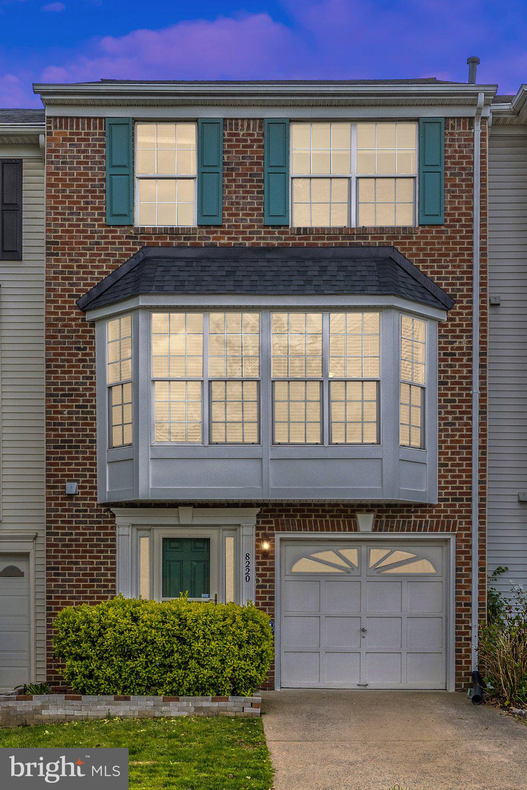 PARADISE - Residential Lease