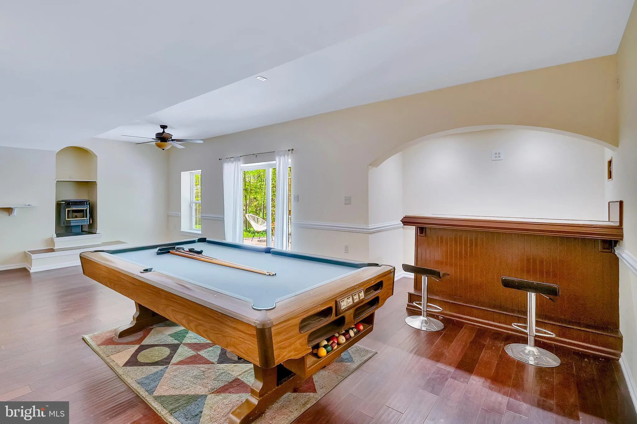 Norristown, Pennsylvania 19403, United States, 4 Bedrooms Bedrooms, ,3 BathroomsBathrooms,Residential,Pending,120644