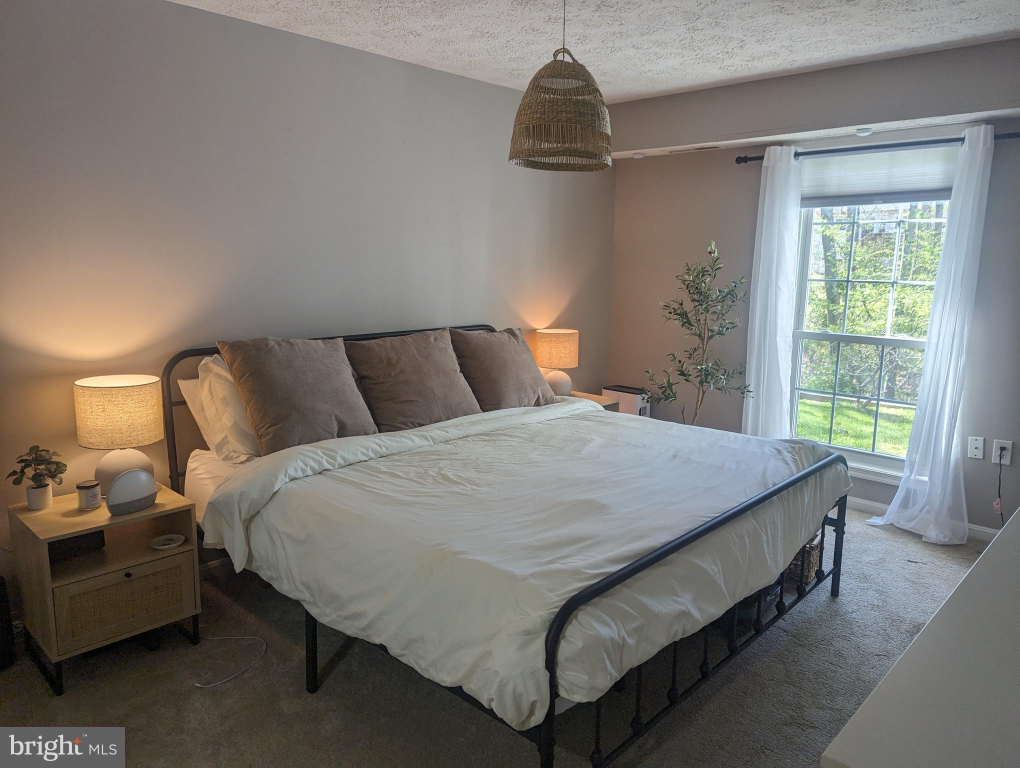 VININGS CONDO - Residential Lease