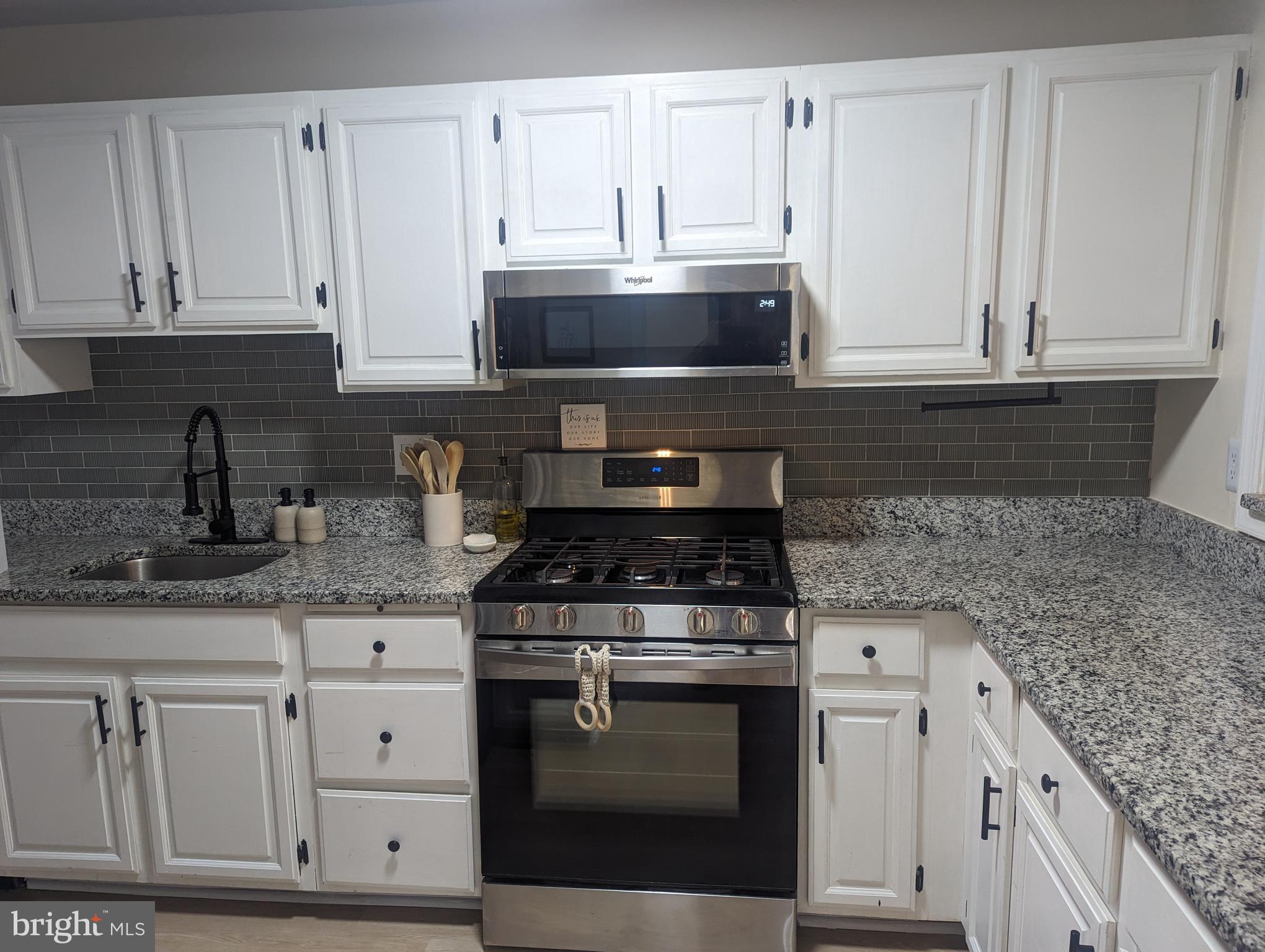 VININGS CONDO - Residential Lease