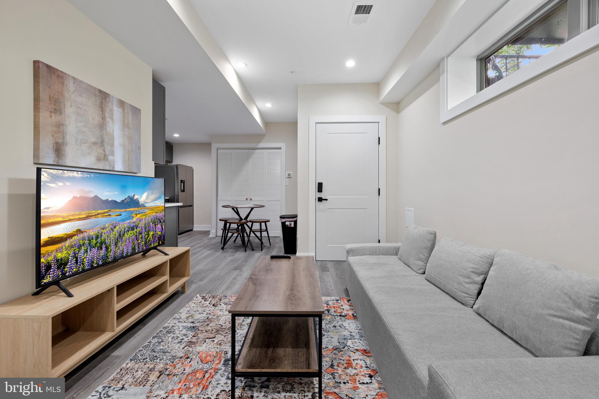 3517 14TH STREET NW B01