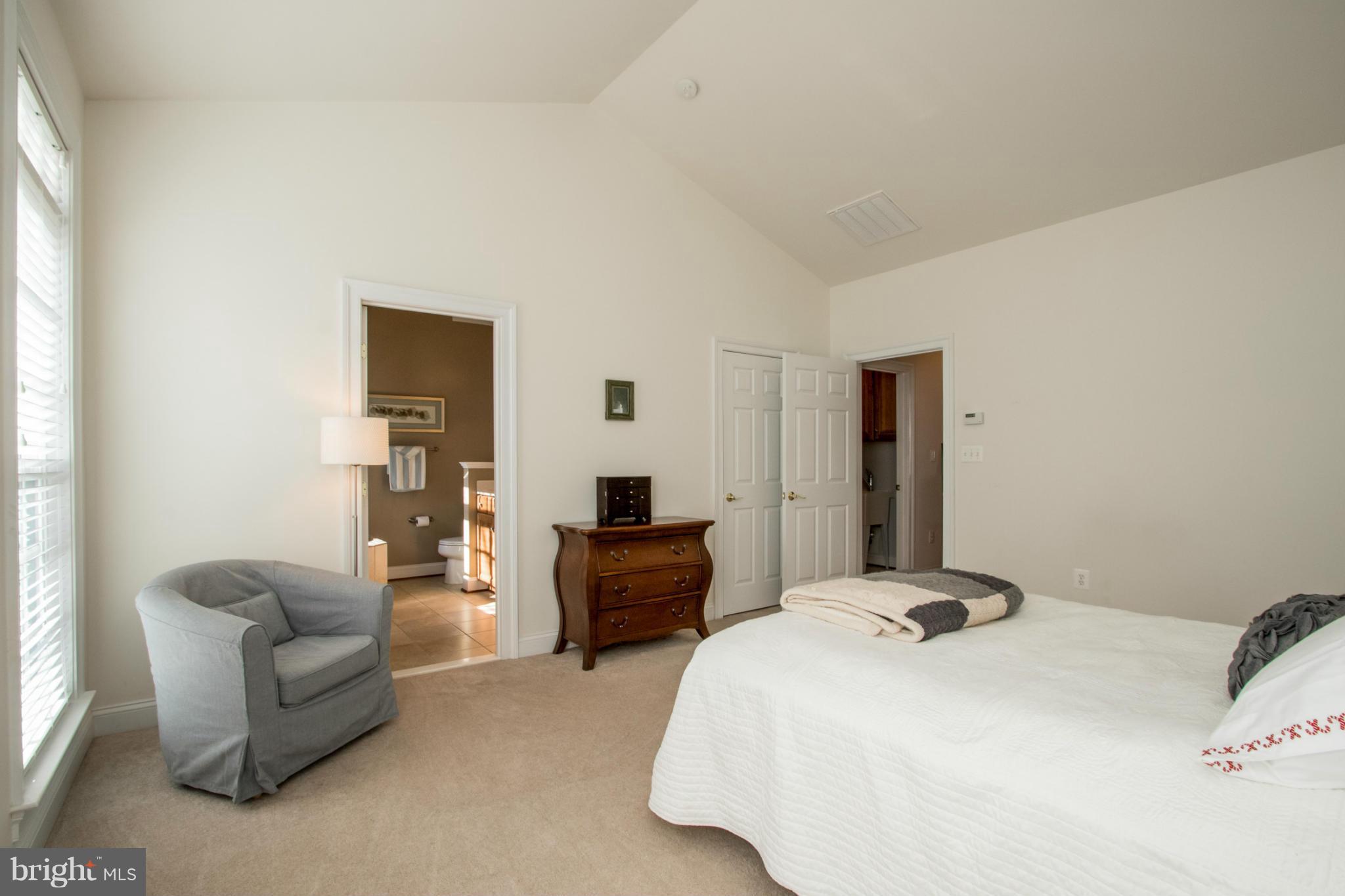 FAIRFAX GATEWAY - Residential