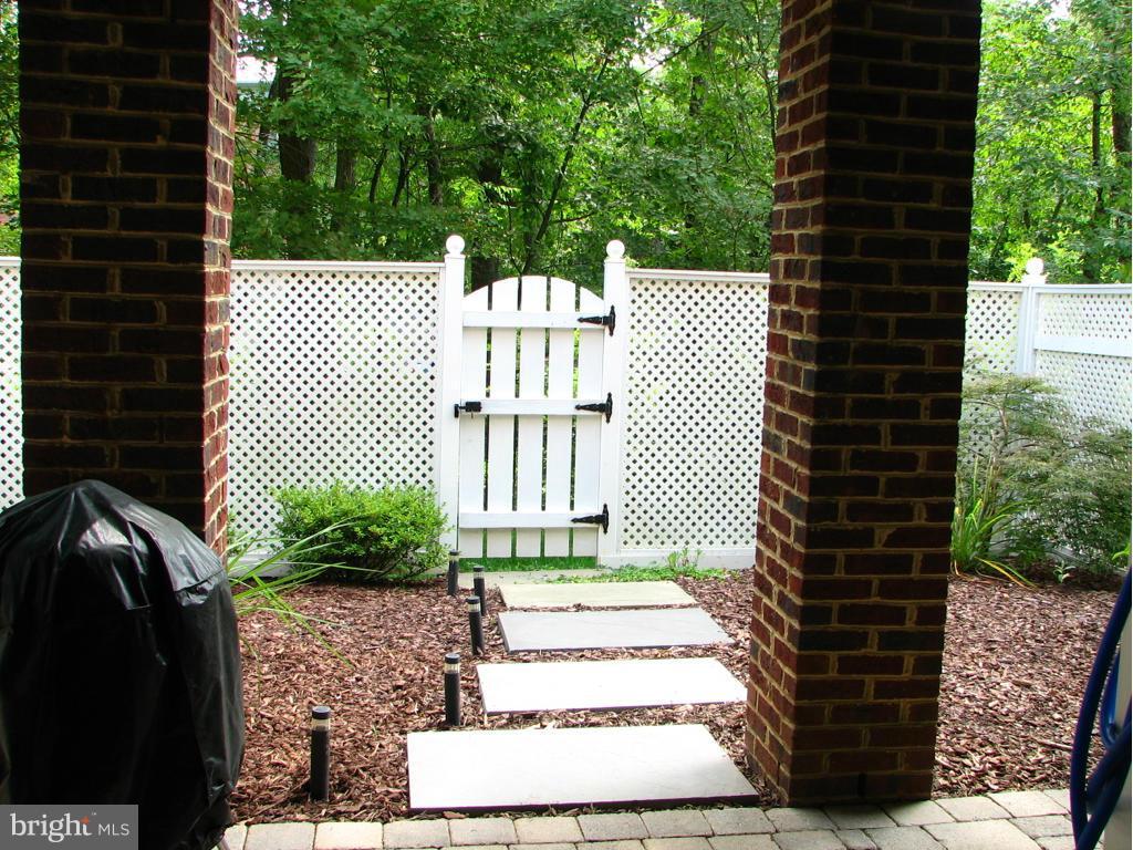 FAIRFAX GATEWAY - Residential