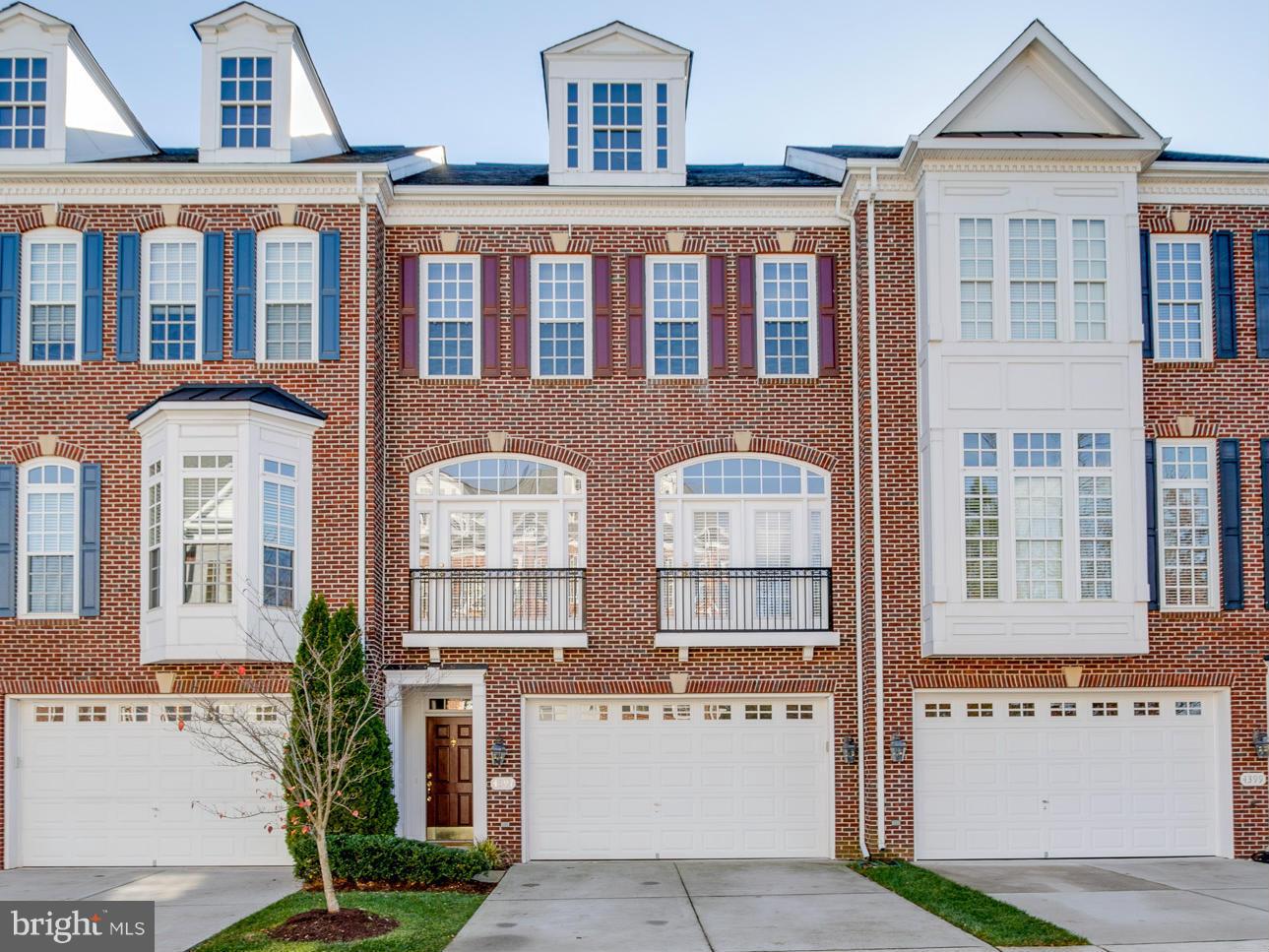 FAIRFAX GATEWAY - Residential