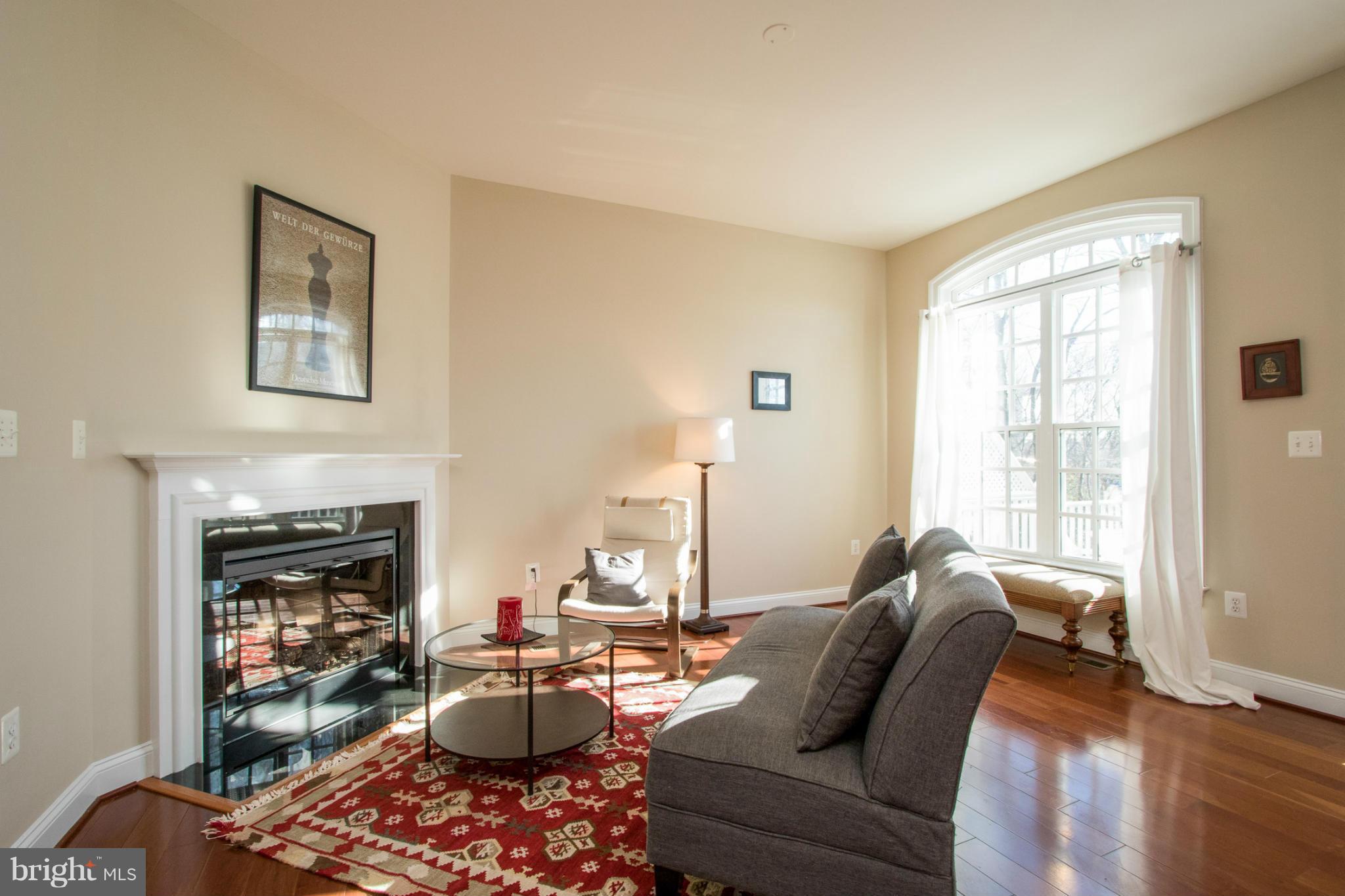 FAIRFAX GATEWAY - Residential