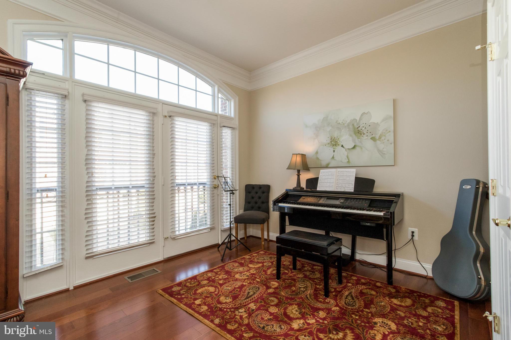 FAIRFAX GATEWAY - Residential