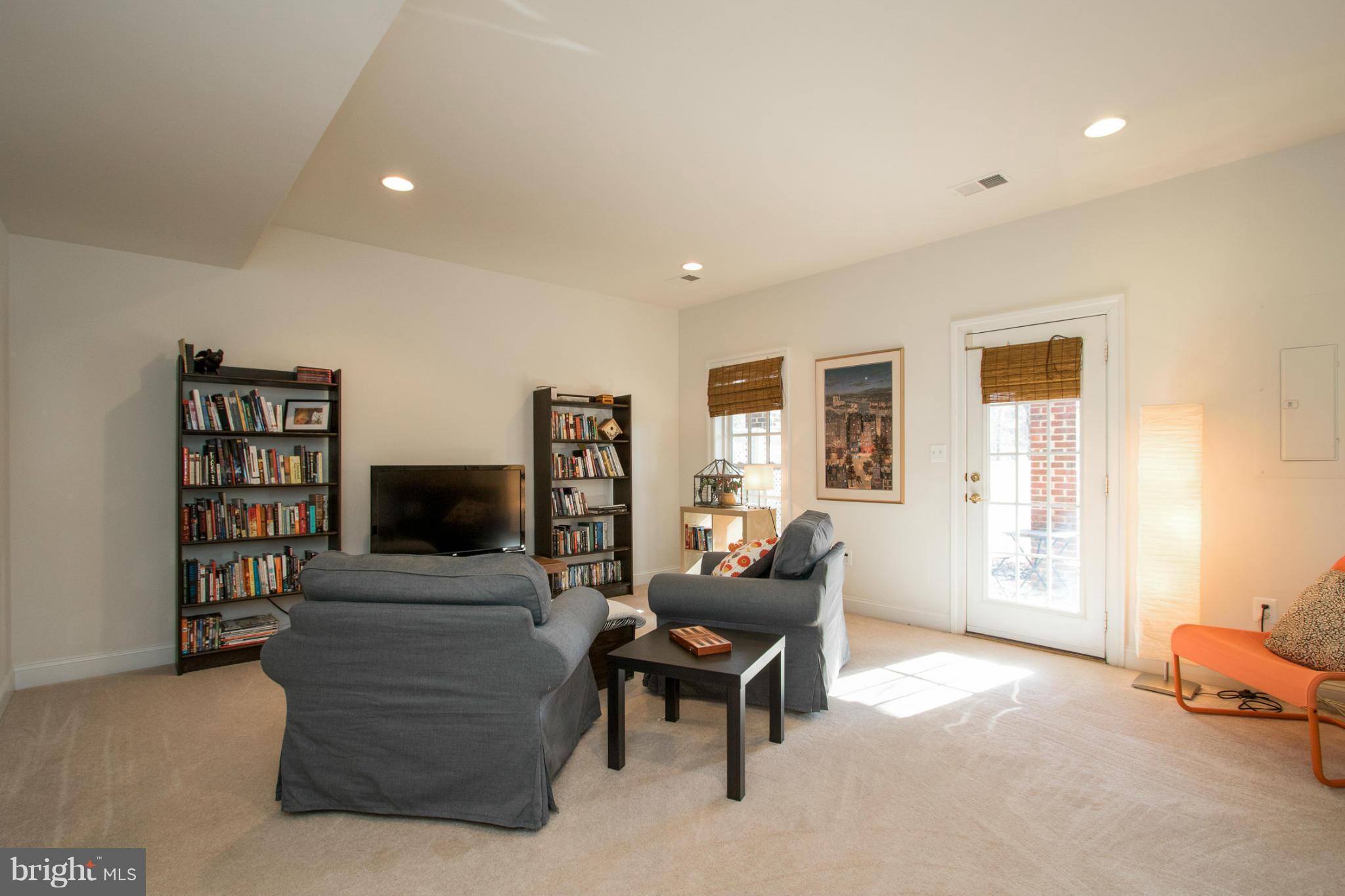 FAIRFAX GATEWAY - Residential